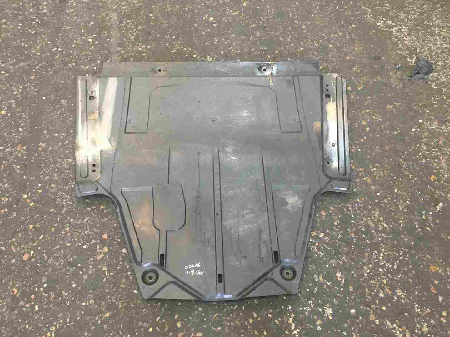 Renault Laguna 2001-2005 1.8 16v Engine Undertray Drip