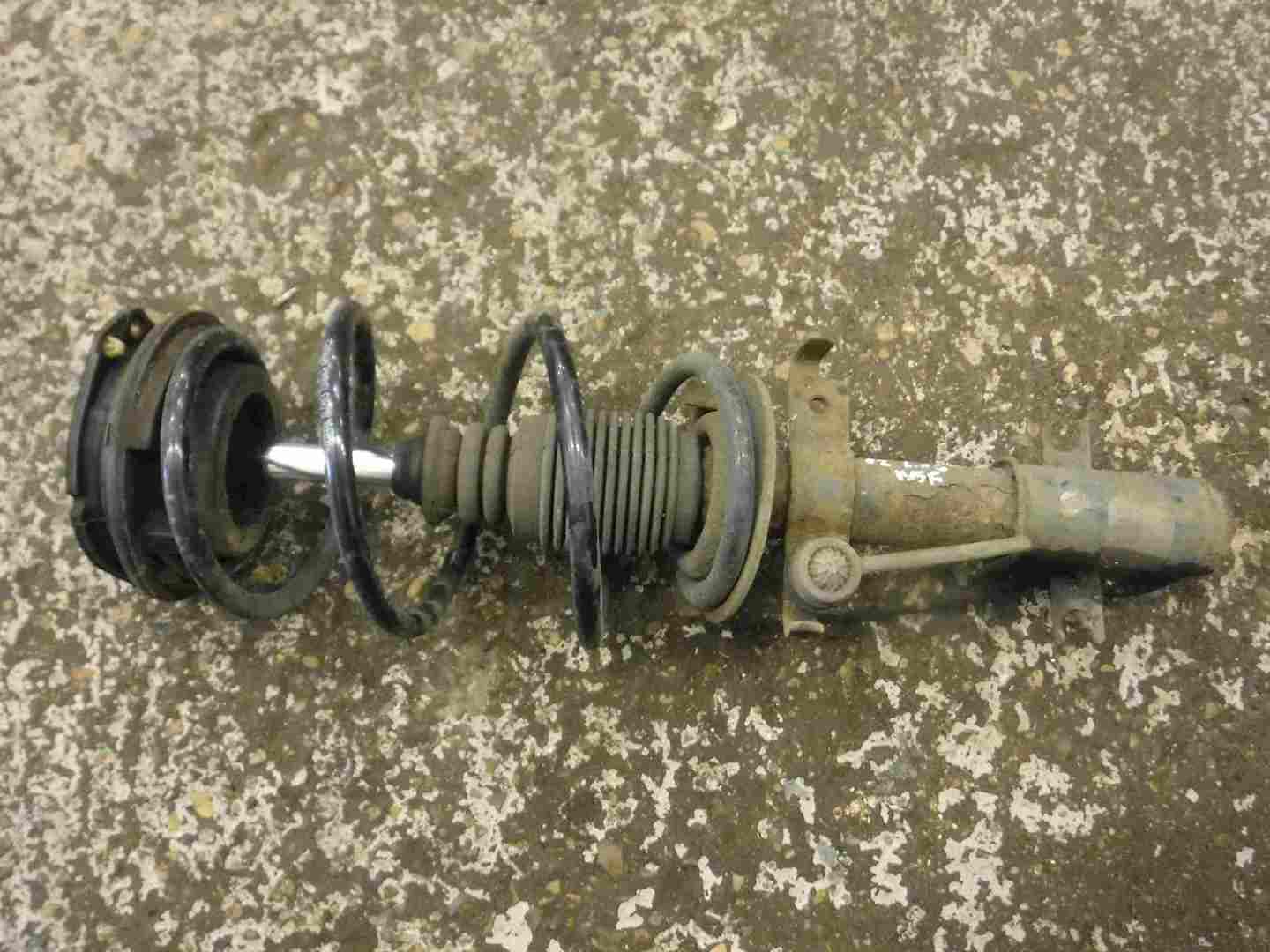 Renault Laguna 2001-2005 1.8 16v Passenger NSF Front Spring Suspension