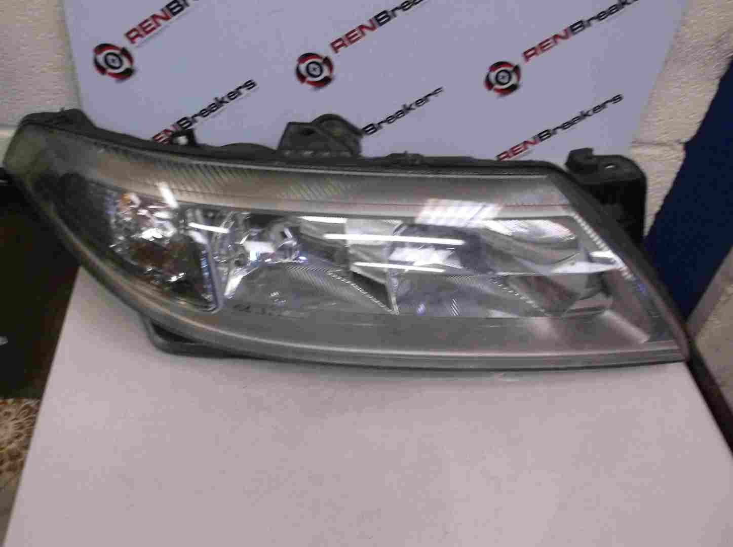 Renault Laguna 2001-2005 Drivers OSF Front Headlight Lamp Xenon 8200002468