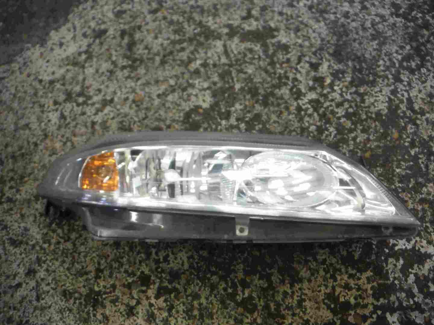 Renault Laguna 2001-2005 Drivers OSF Front Headlight Lens 8200002848