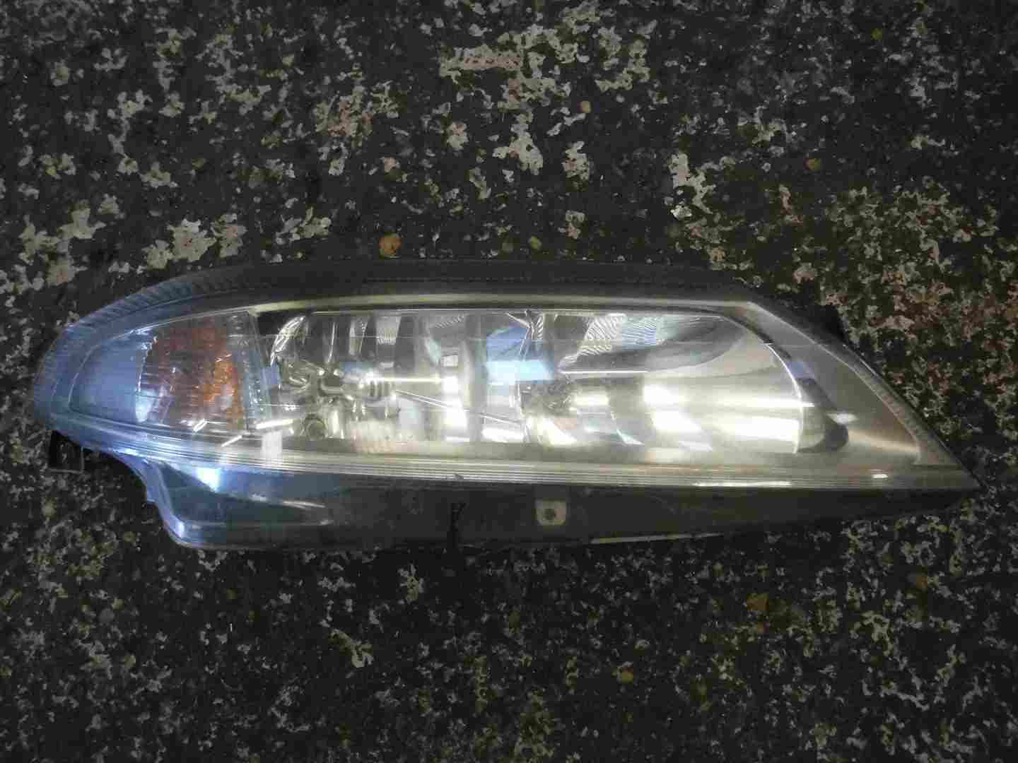 Renault Laguna 2001-2005 Drivers OSF Front Headlight XENON