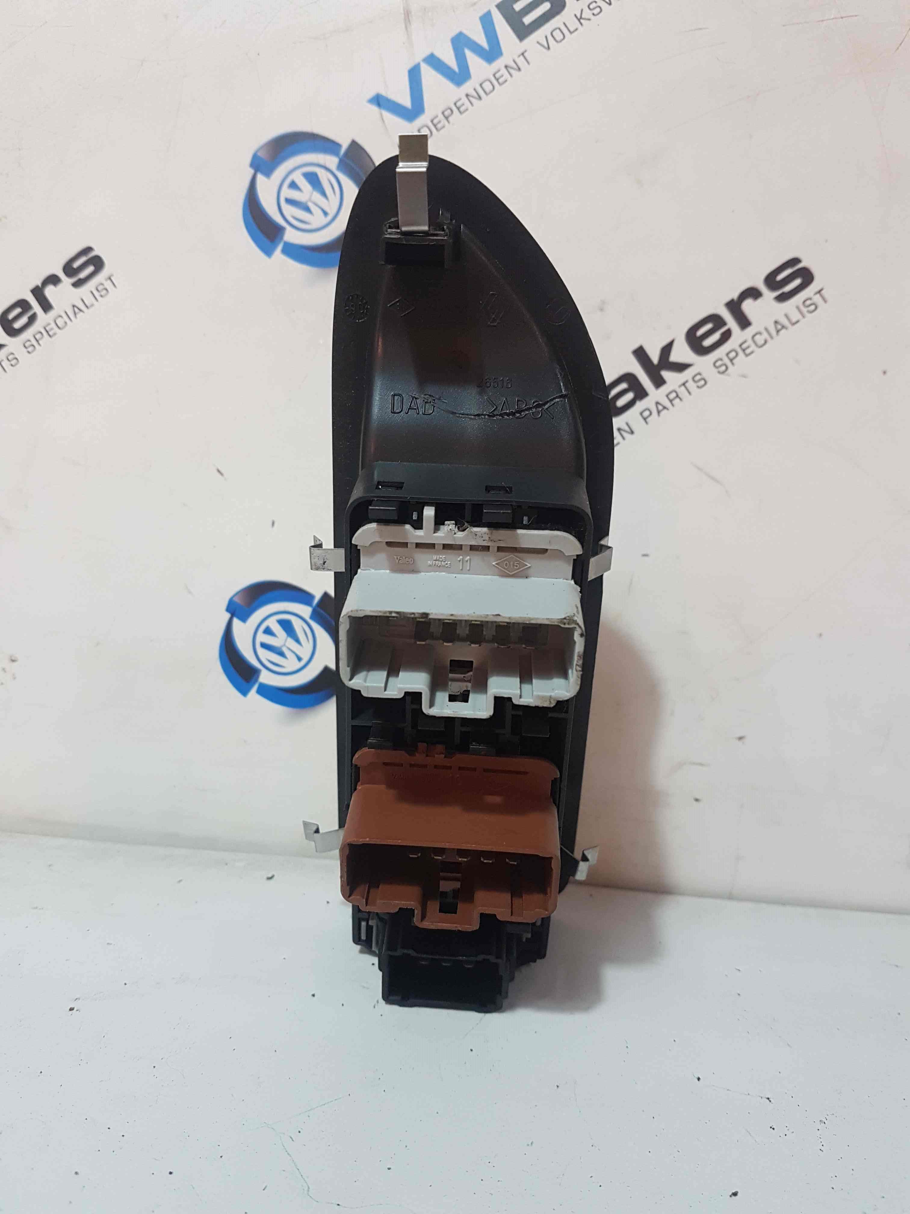 Thumb 4 Renault Laguna 2001-2005 Drivers OSF Front Window Switches Dual 8200397302