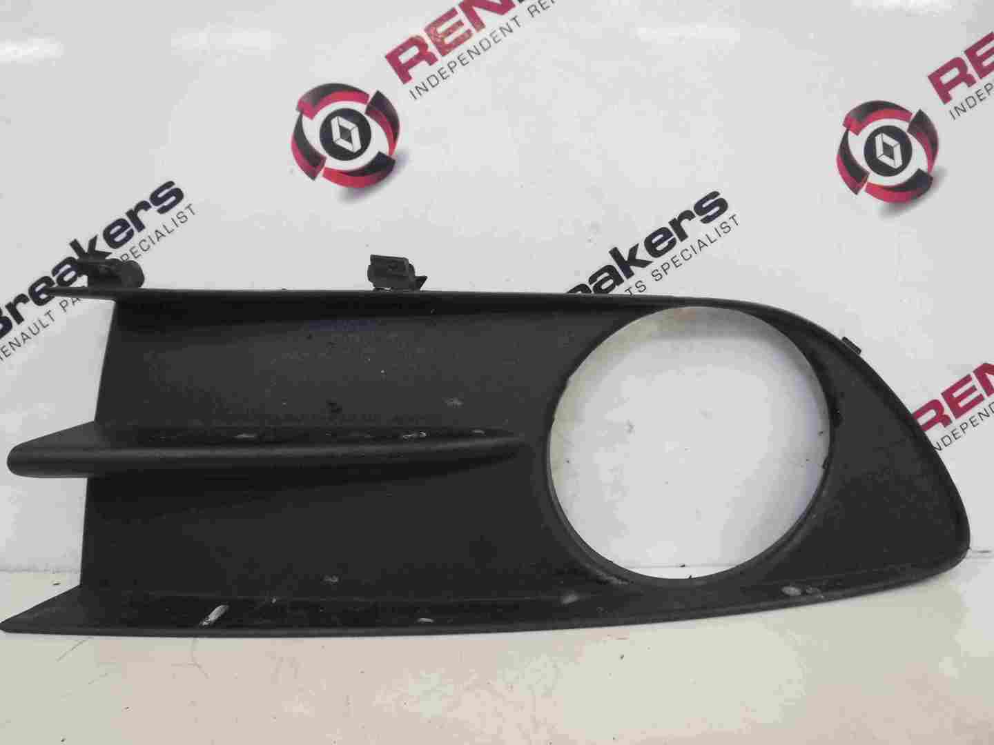 Renault Laguna 2001-2005 Passenger NSF Front Fog Light Surround Plastic Bumper