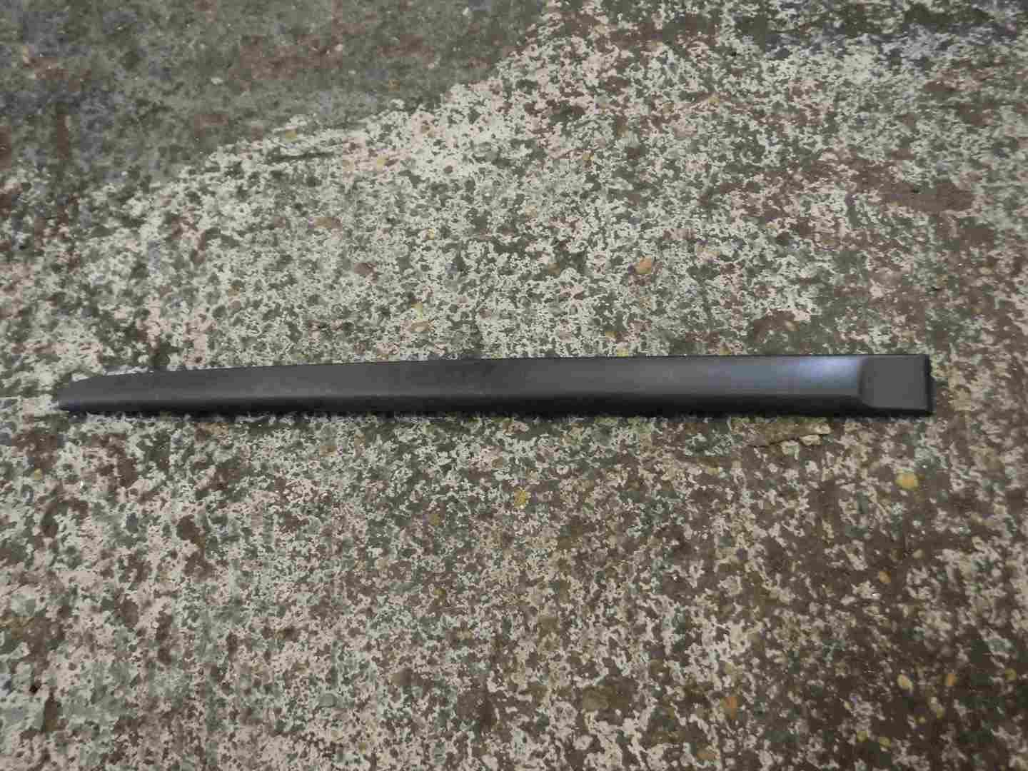 Renault Laguna 2001-2005 Passenger NSR Rear Door Bump Moulding Trim