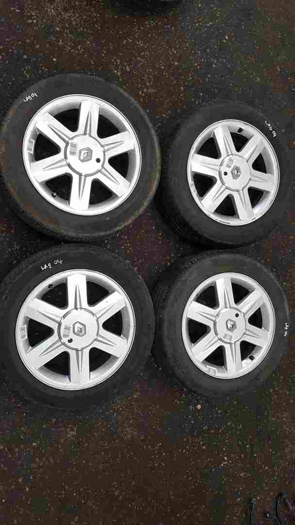Renault Laguna 2001-2005 Rhodes Alloy Wheels Set X4 + 205 55 16 tyres