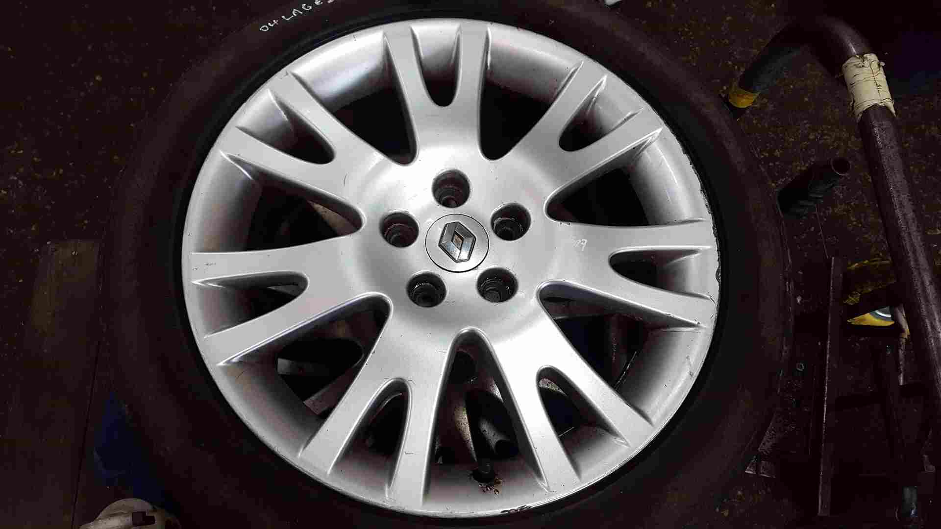 Thumb 5 Renault Laguna 2001-2005 Silverstone Alloy Wheel 3/5