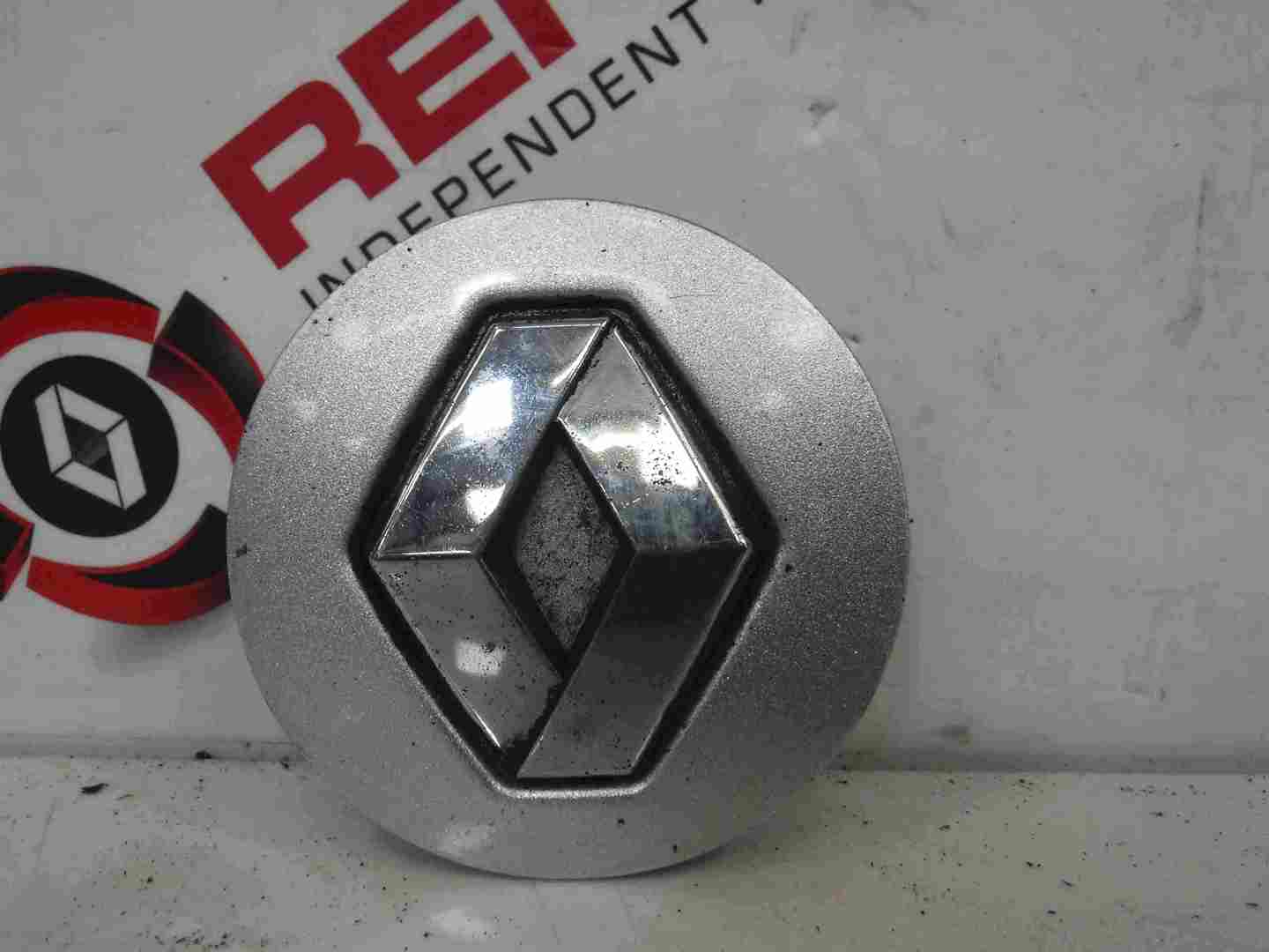 Renault Laguna 2001-2005 Silverstone Alloy Wheel Diamond Centre Cap 8200043899