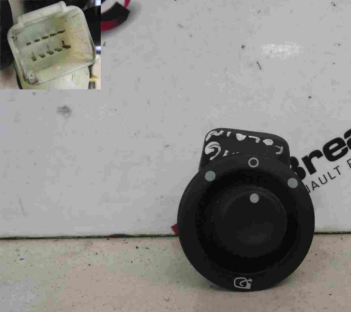 Renault Laguna 2001-2005 Wing Mirror Adjuster Folding Switch White  071206