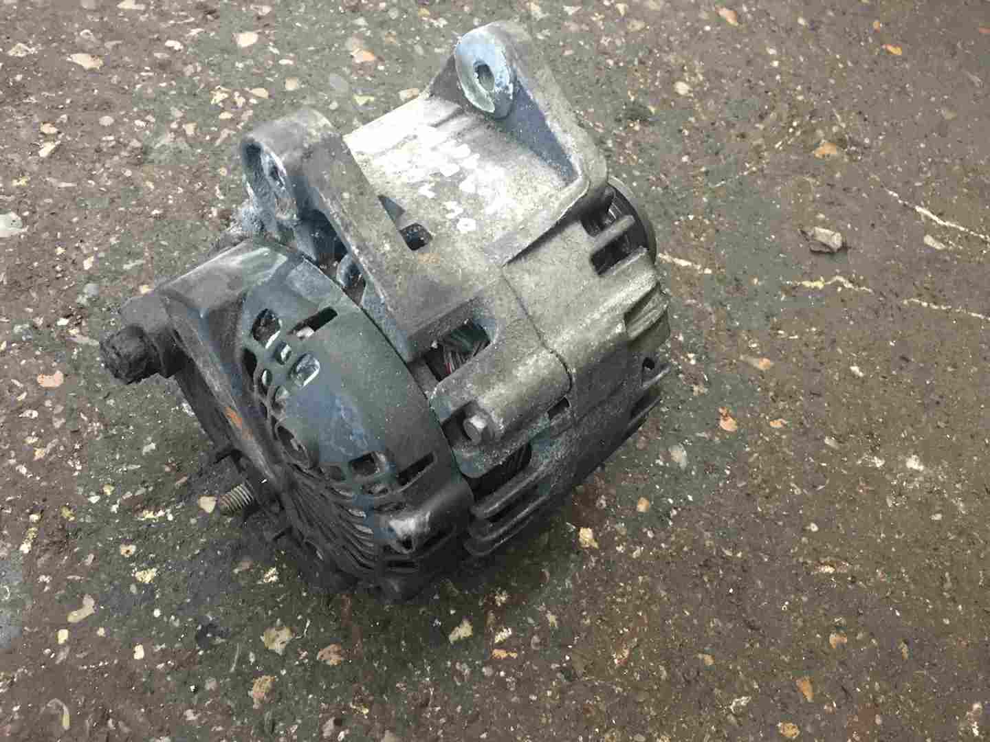 Renault Laguna 2001-2006 1.9 DCi Alternator F9Q 760 8200404459