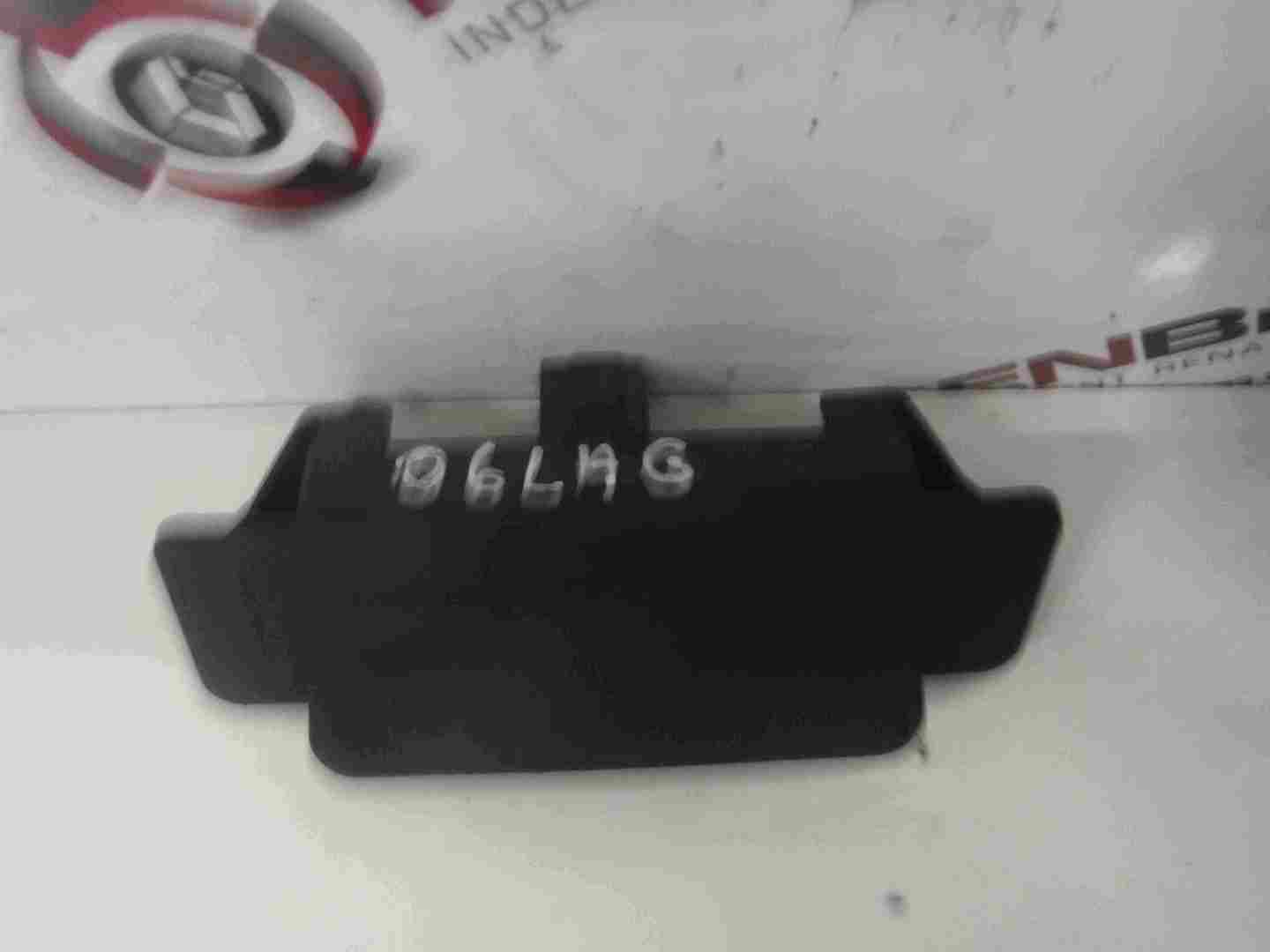 Renault Laguna 2001-2006 Tailgate Boot Switch Open Button