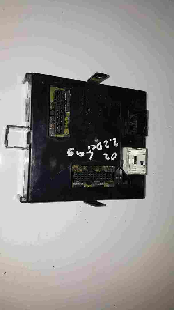 Thumb 3 Renault Laguna 2001-2007 Fuse Box UCH Unit 8200213234 8200228572