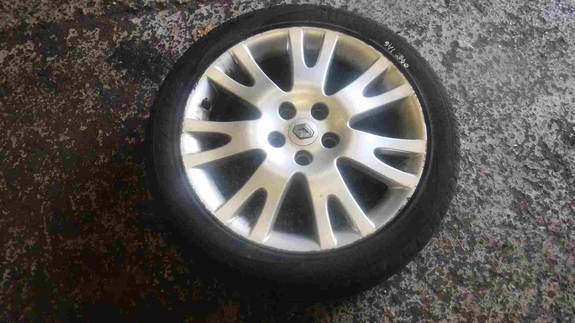 Renault Laguna 2001-2007 Silverstone Alloy Wheel 17inch