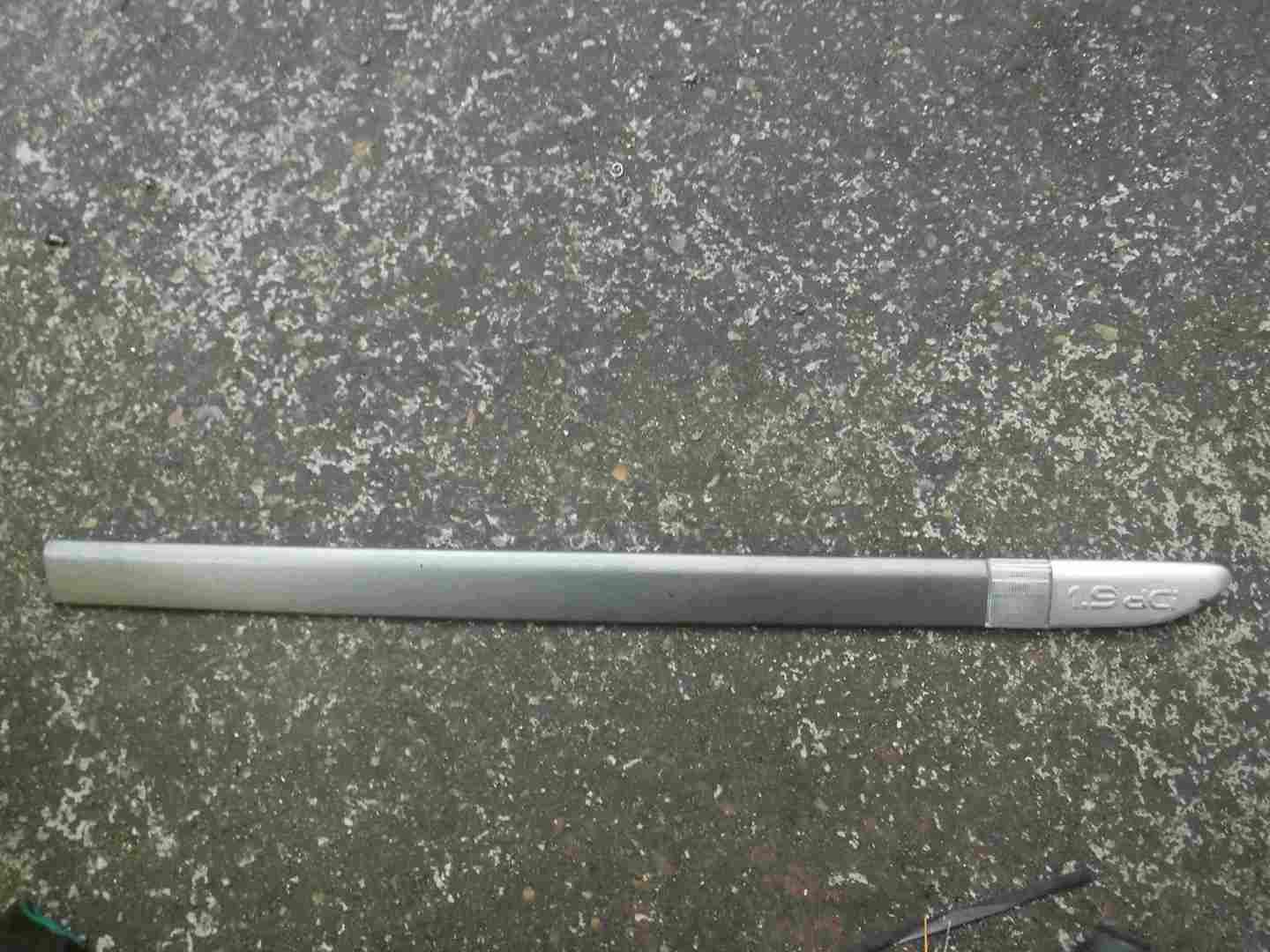 Renault Laguna 2005-2007 1.9 dCi Drivers OSF Door Moulding Trim Silver
