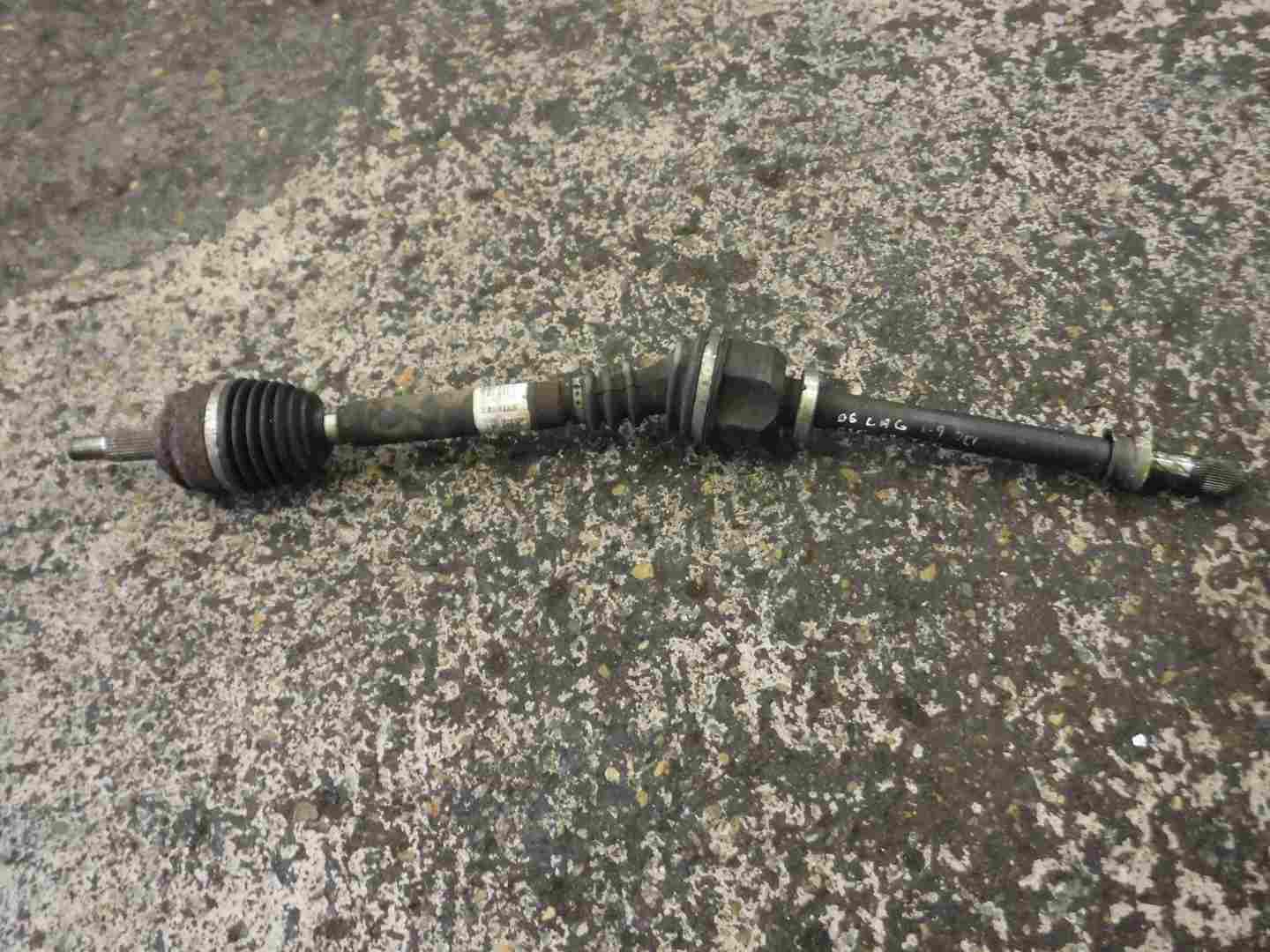 Renault Laguna 2005-2007 1.9 dCi Drivers OSF Front Driveshaft F9Q 758 8200405445