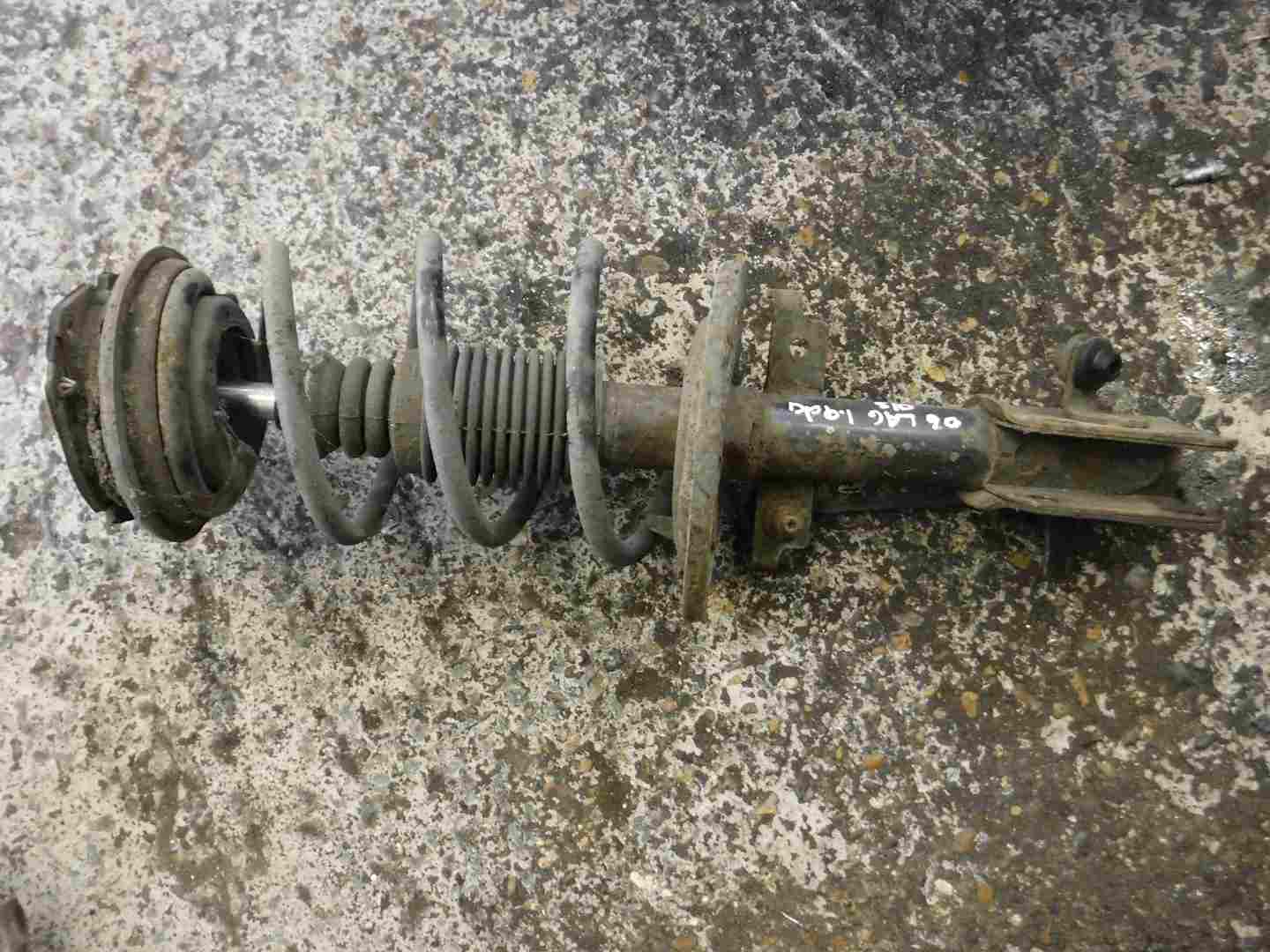 Renault Laguna 2005-2007 1.9 dCi Drivers OSF Front Spring Shock Suspension 1