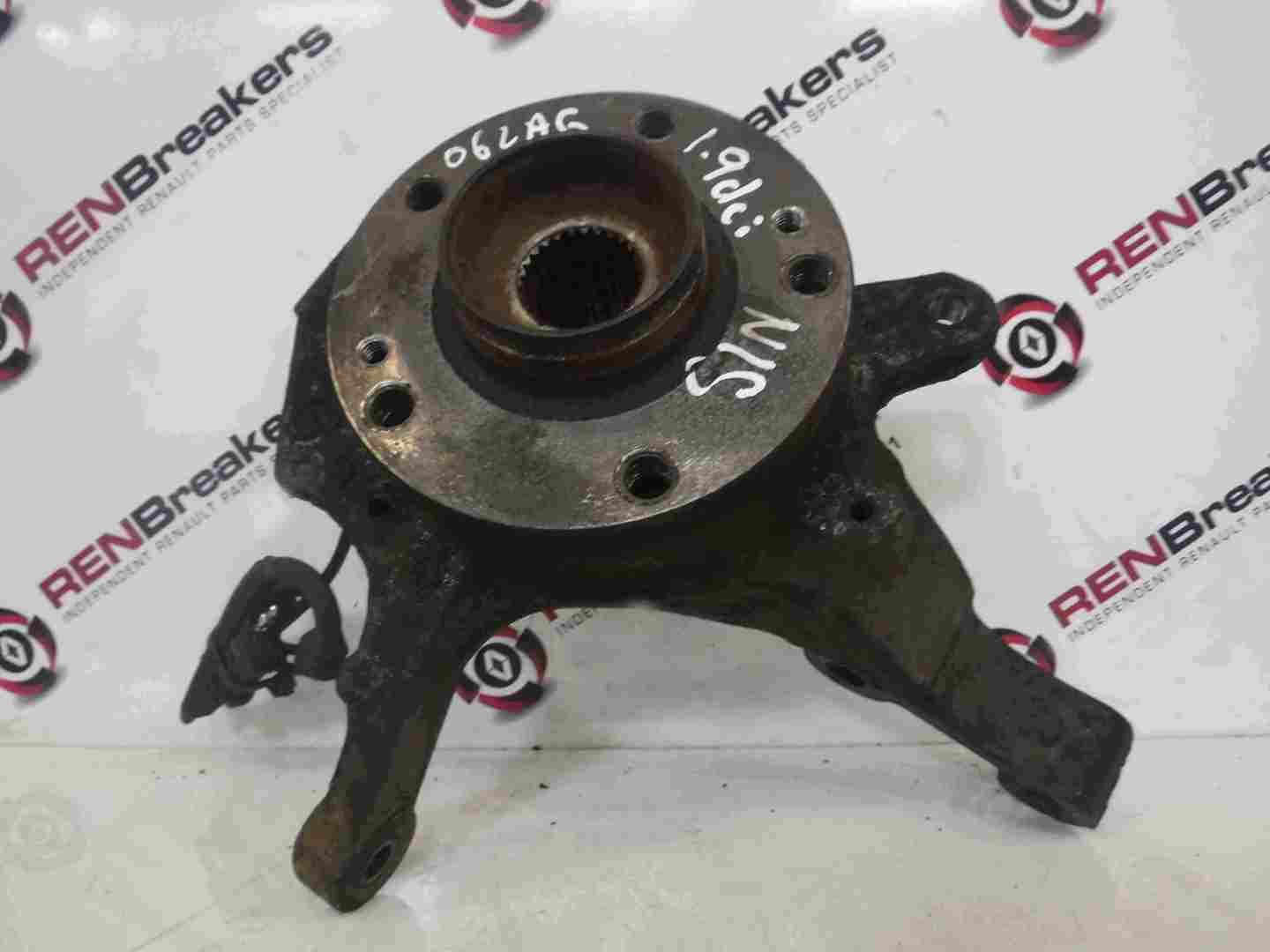 Renault Laguna 2005-2007 1.9 dCi Passenger NSF Front Wheel Hub + ABS Sensor