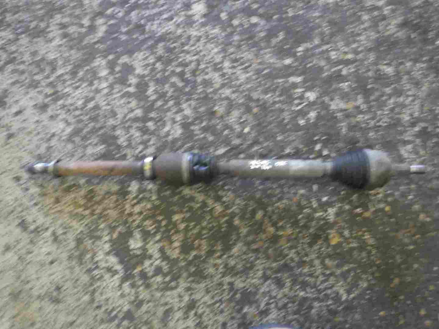 Renault Laguna 2005-2007 2.0 16v Drivers OSF Front Driveshaft