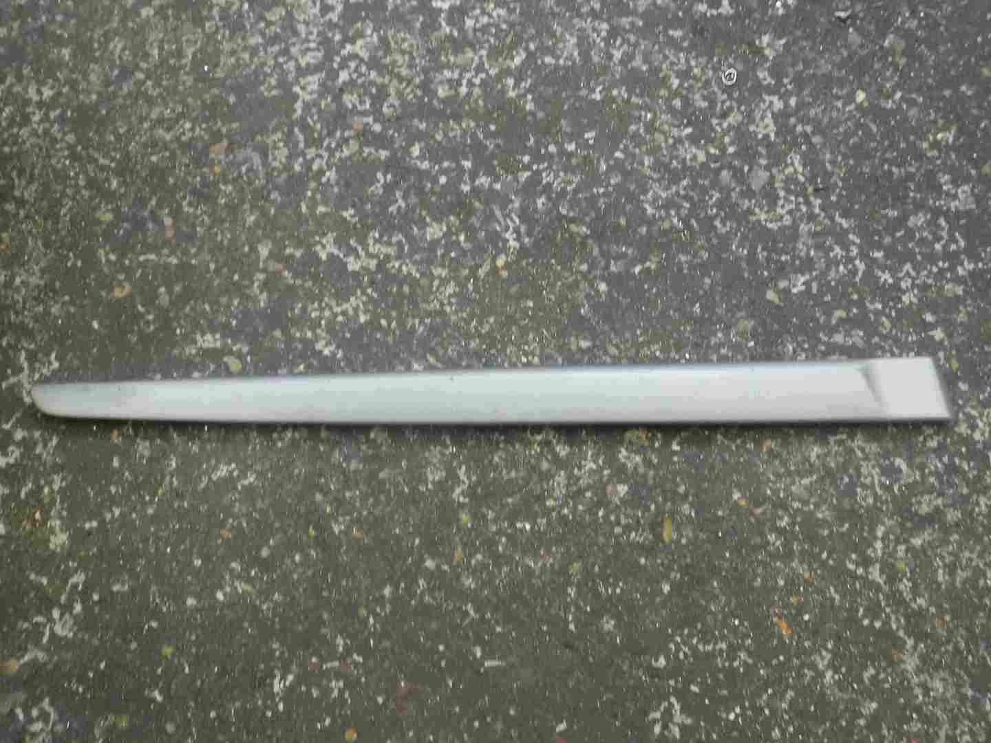 Renault Laguna 2005-2007 Drivers OSR Rear Door Moulding Trim Silver