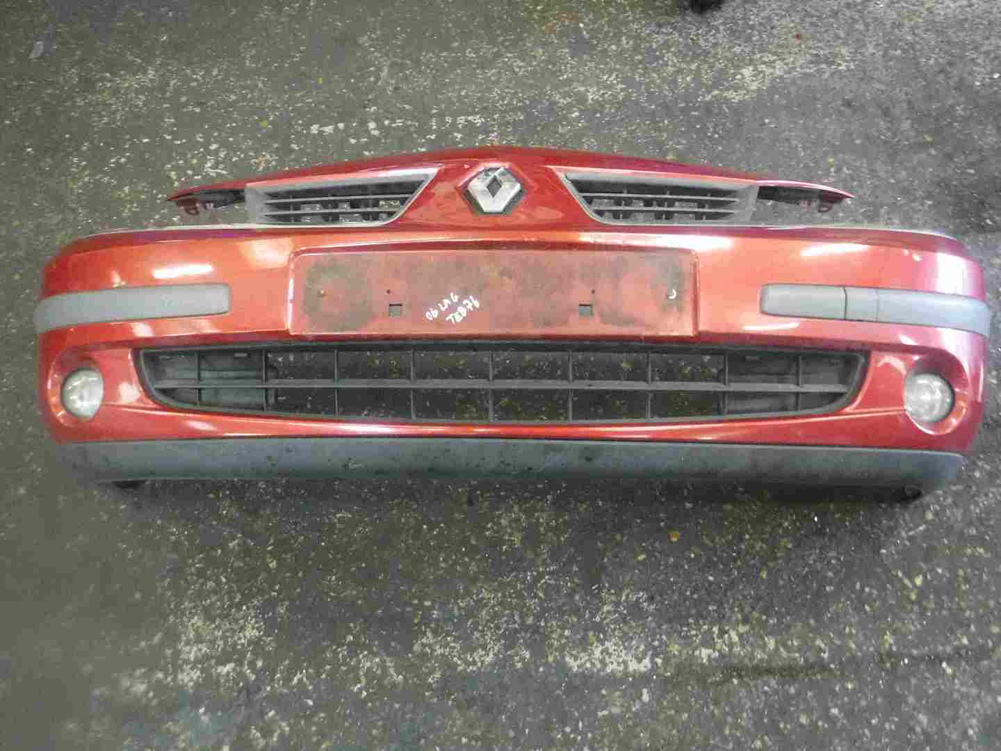 Renault Laguna 2005-2007 Front Bumper Red TEB76 Facelift