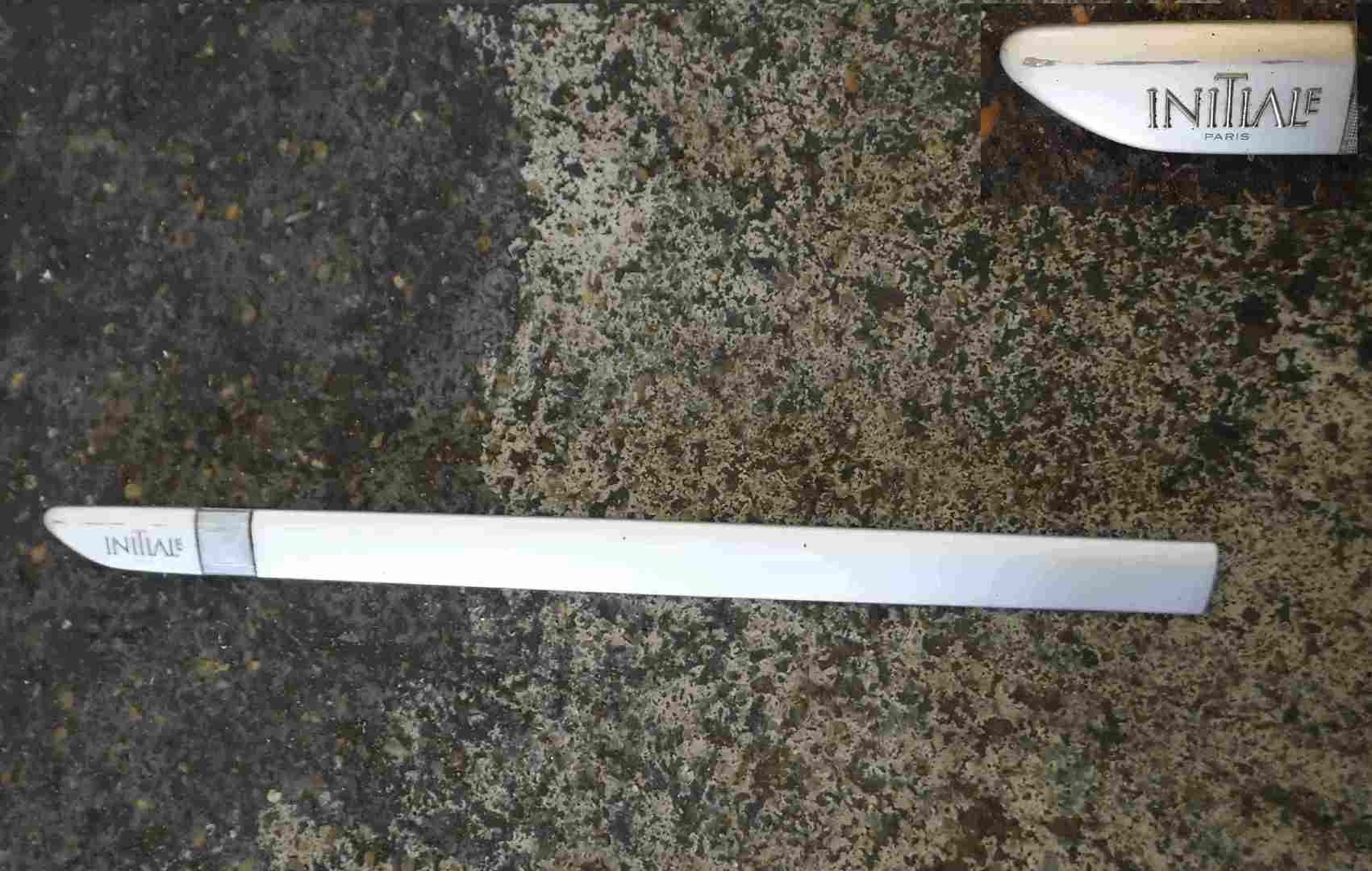 Renault Laguna 2005-2007 Passenger NSF Front Bump Trim Moulding TED69 Initiale