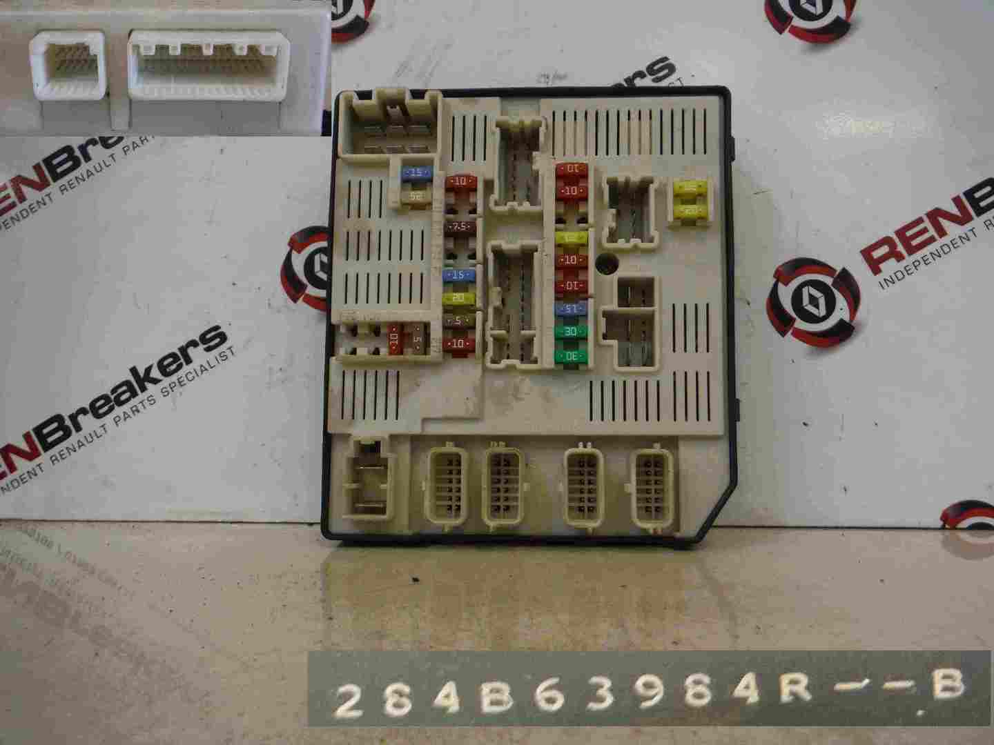 Renault Laguna 2007-2010 Engine Bay fuse Box UPC Computer Relay 284B63984R