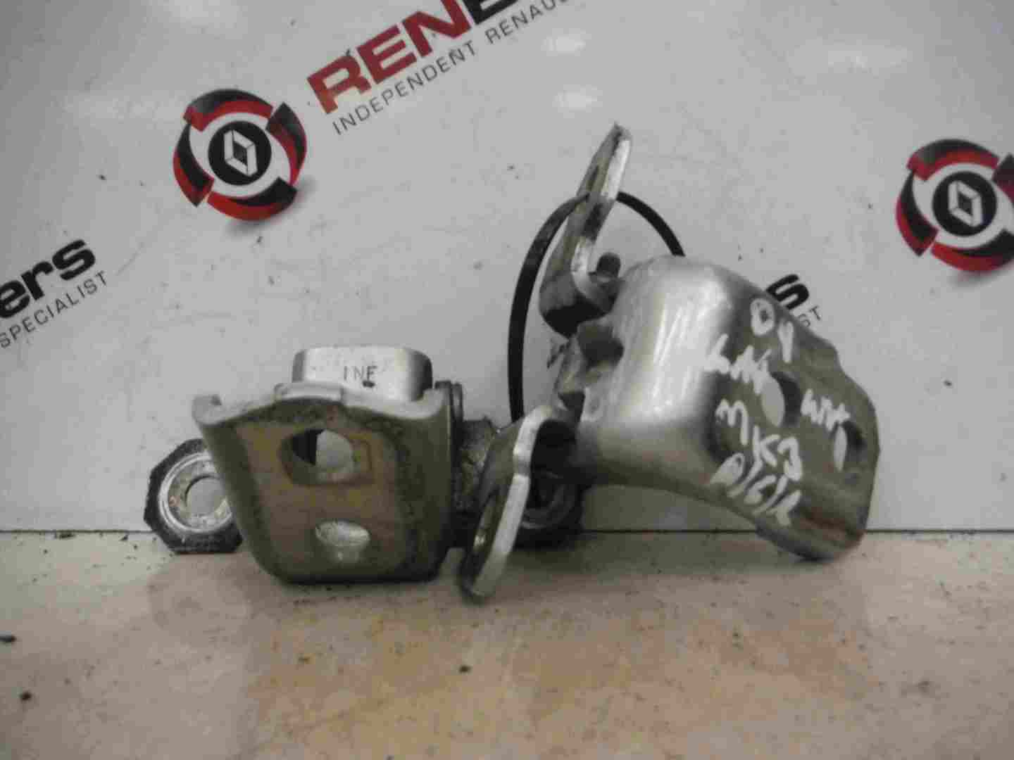 Renault Laguna 2007-2012 Drivers OSR Rear Door Hinges