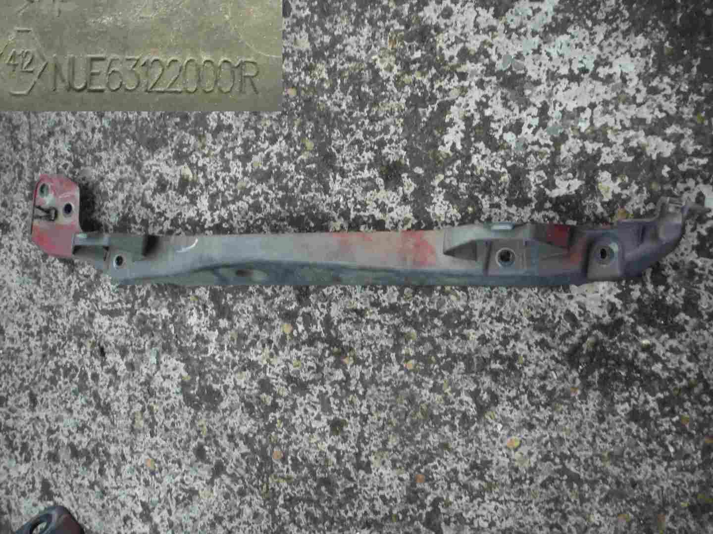 Renault Laguna 2007-2012 Passenger NSF Wing Bracket Support