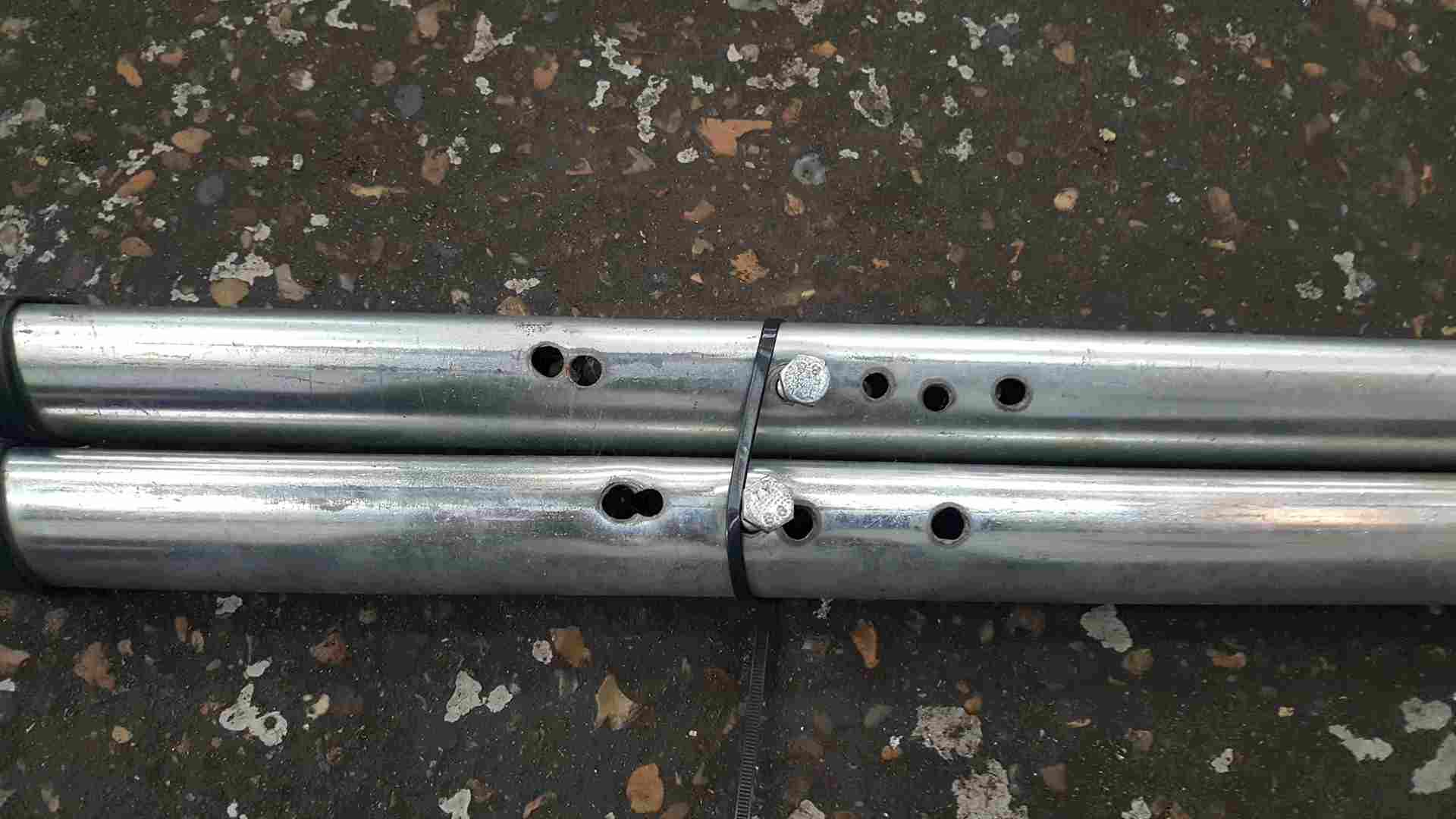 Thumb 5 Renault Laguna ESTATE 2001-2005 Roof Rack Bars RHINO