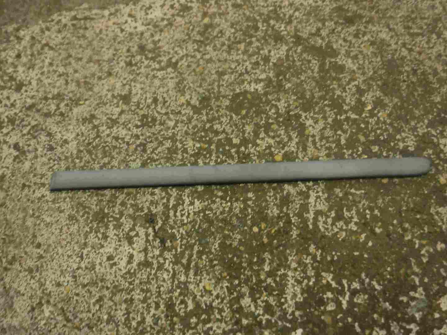 Renault Laguna Estate 1993-1999 Passenger NSR Rear Door Moulding Trim