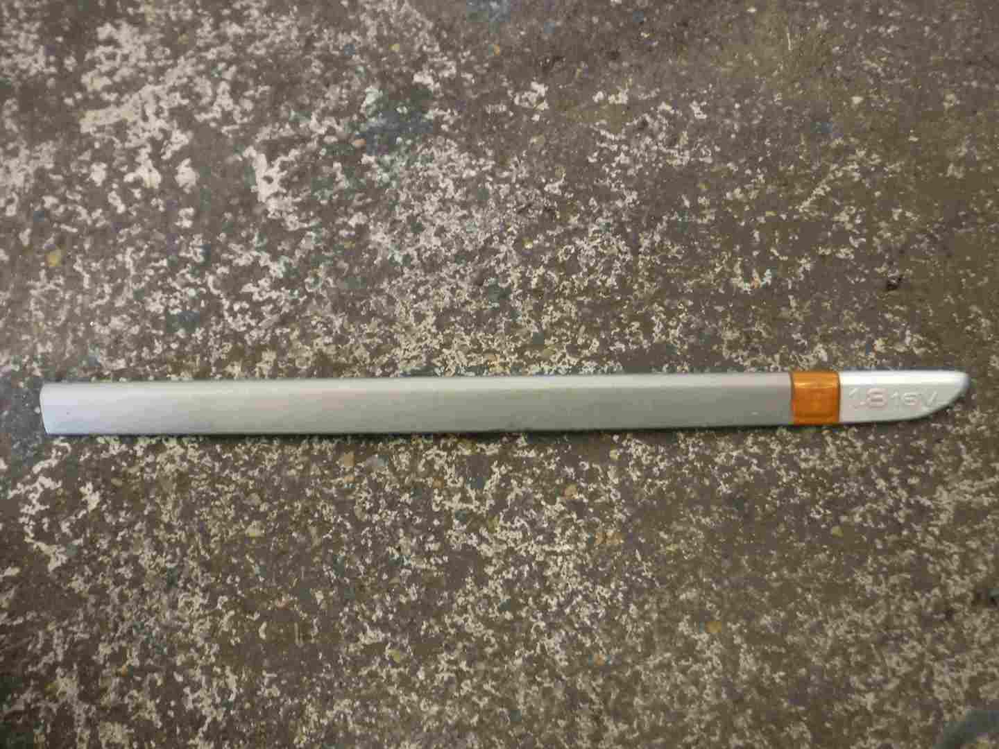 Renault Laguna Estate 2001-2005 1.8 16v Drivers OSF Front Door Moulding Trim