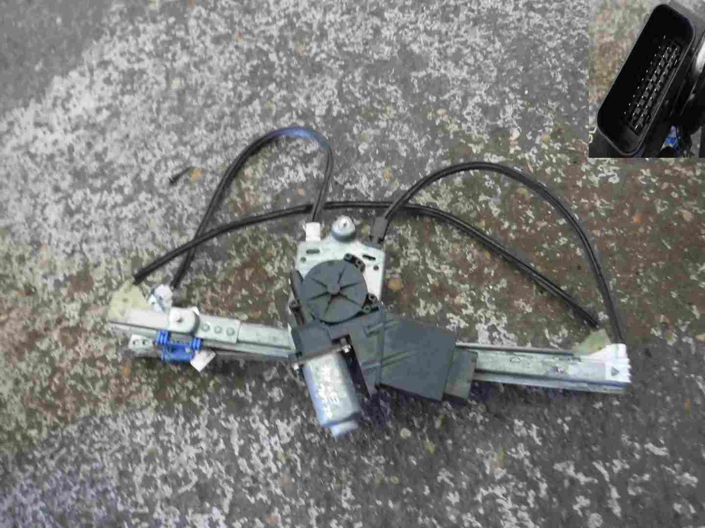 Renault Laguna Estate 2001-2005 Drivers OS Front Window Motor Regulator Multi P