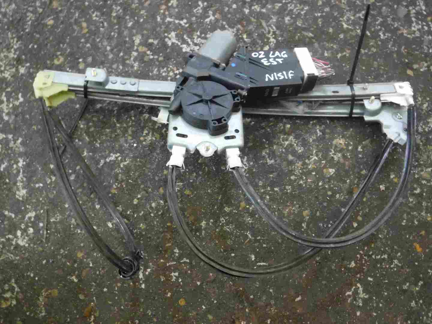 Renault Laguna Estate 2001-2005 Passenger NSF Front Window Motor Regulator MP