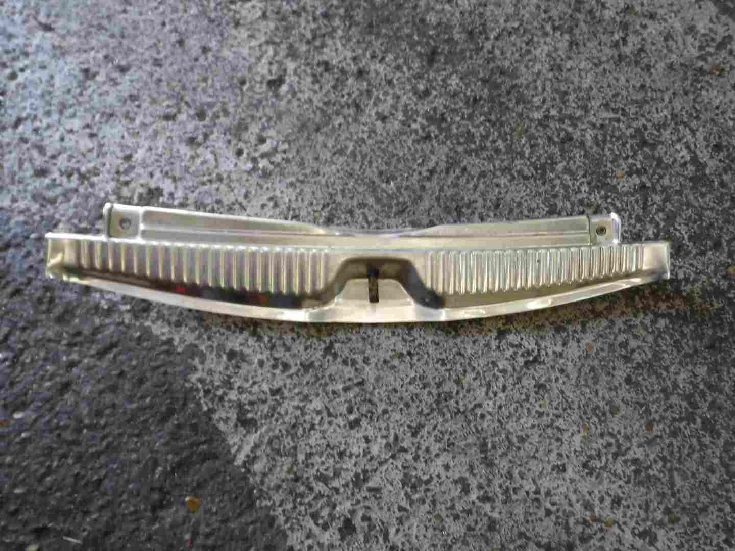 Renault Laguna Estate 2001-2005 Rear Boot Cover Trim Guard Silver