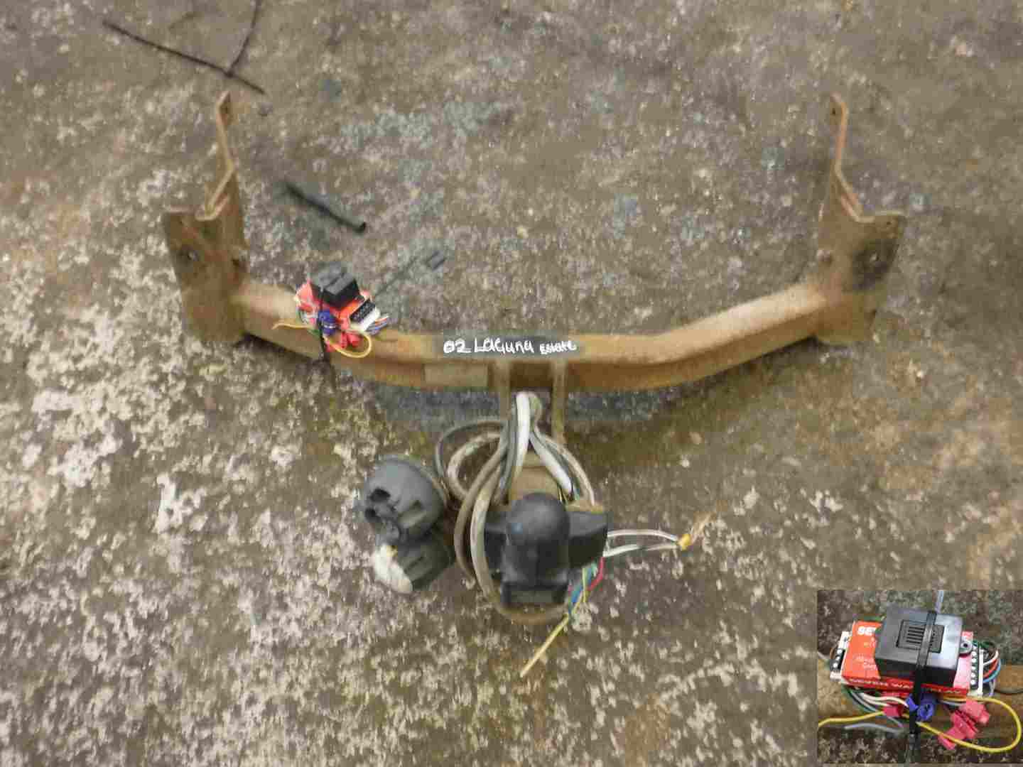 Renault Laguna Estate 2001-2005 Tow Bar Complete