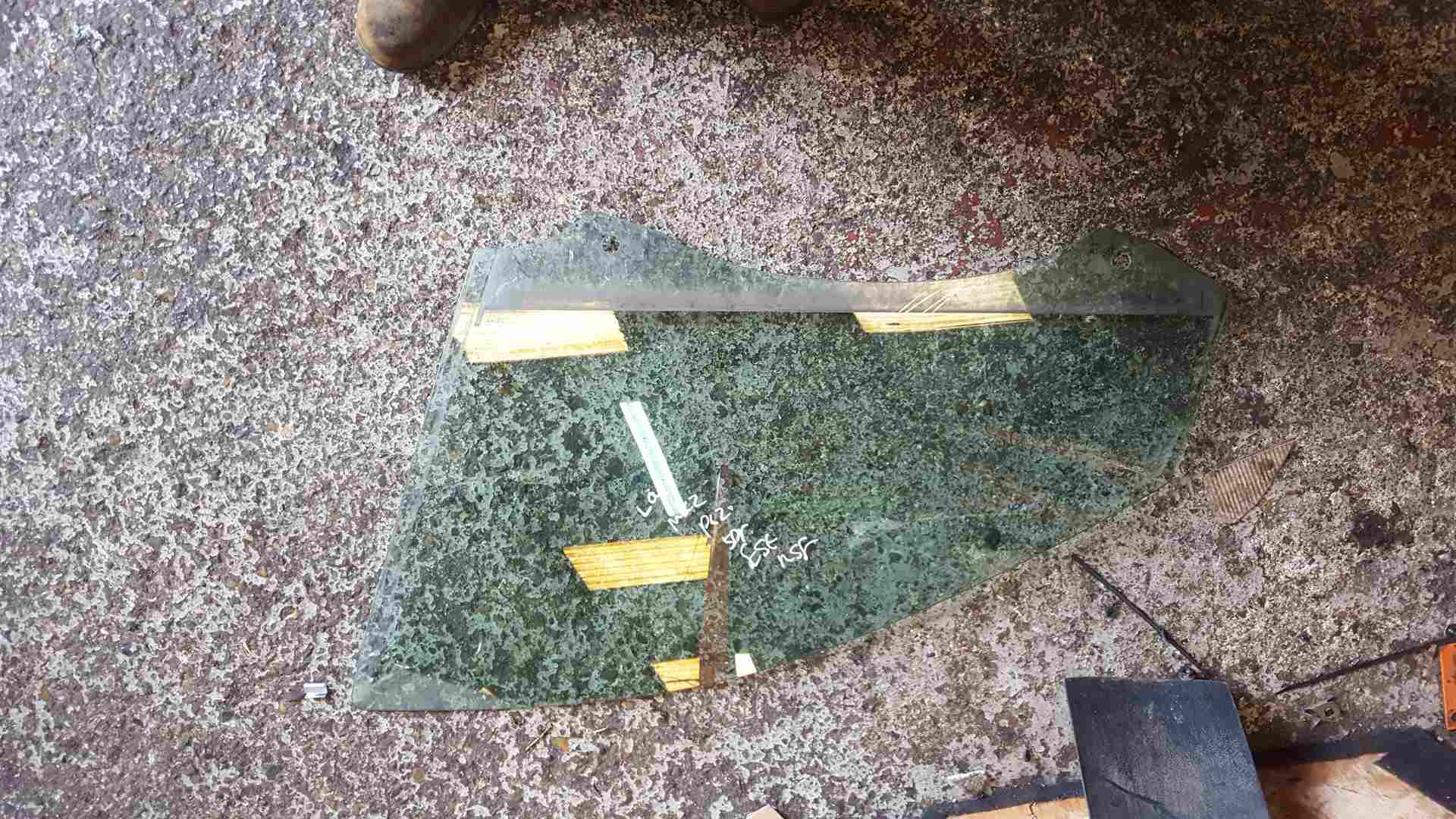 Renault Laguna Estate 2005-2007 Passenger NSF Front  Glass 