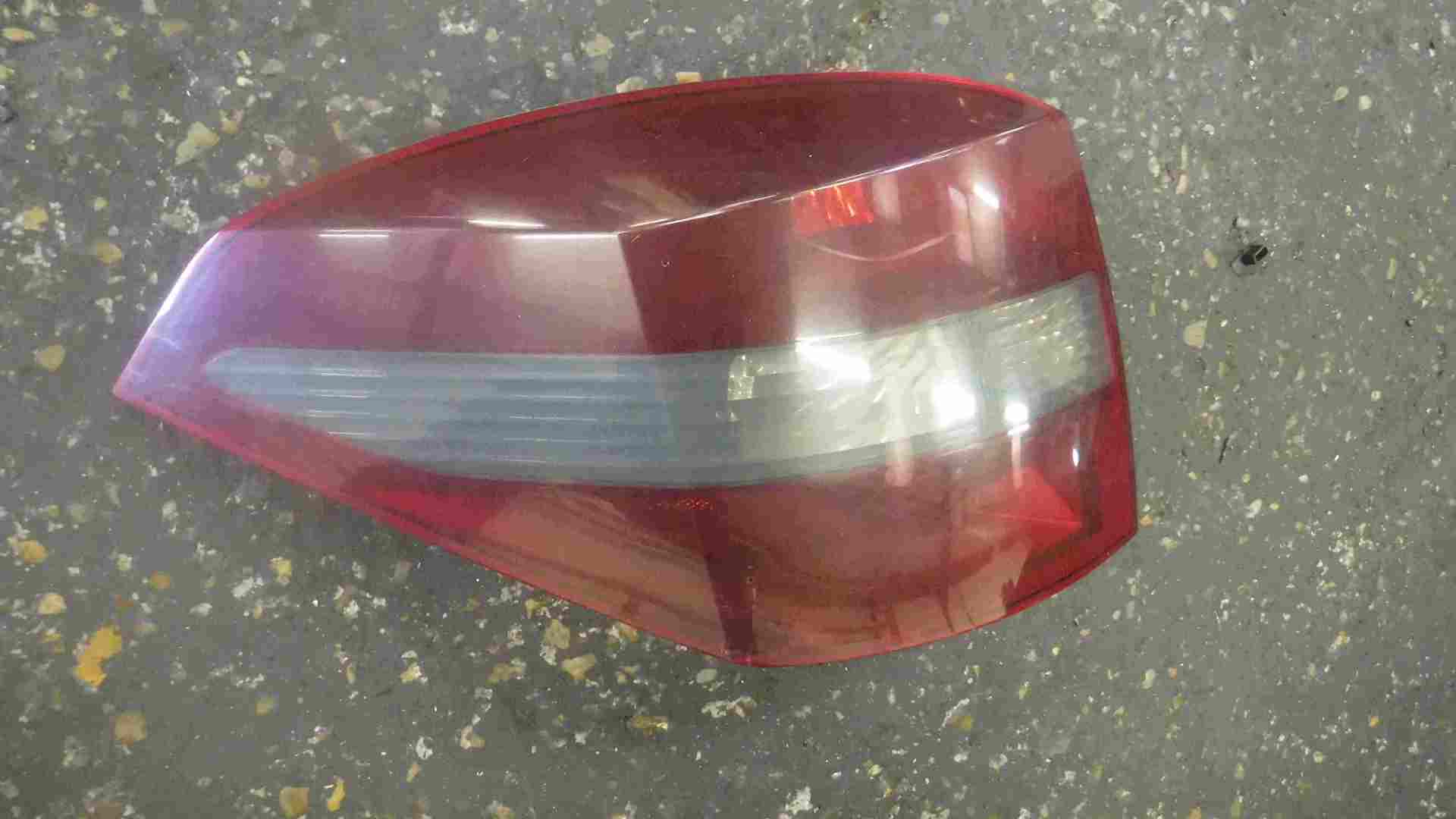 Renault Laguna Estate 2007-2010 Passenger NSR Rear Light Slight Tint