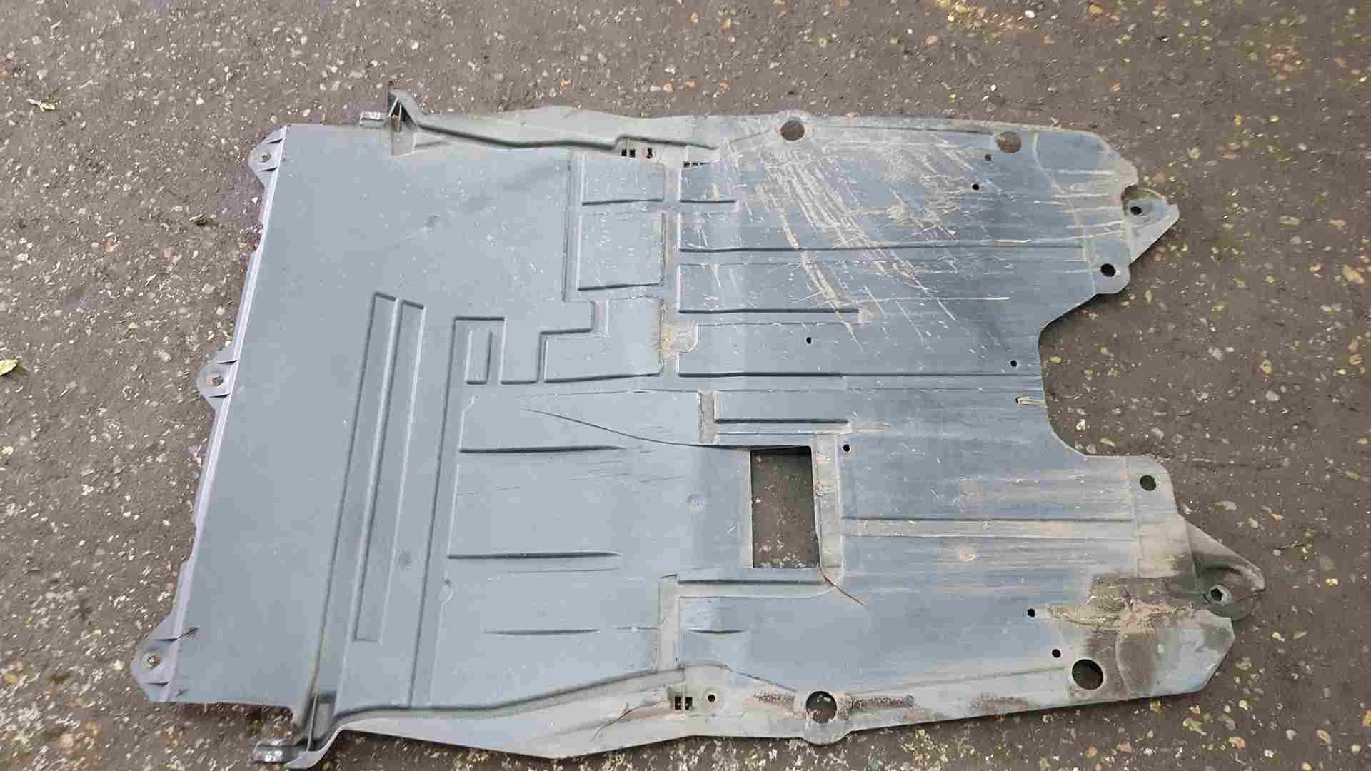 Thumb 2 Renault Laguna Estate 2007-2010 Under CAR Drip Tray Splash Guard Under Tray