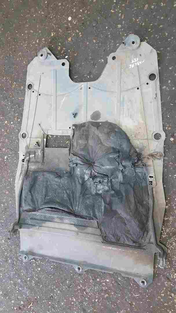 Thumb 5 Renault Laguna Estate 2007-2010 Under CAR Drip Tray Splash Guard Under Tray
