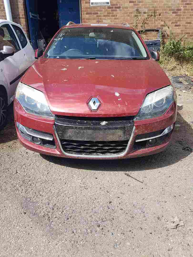 Thumb 2 Renault Laguna Estate 2007-2012 Front Bumper RED Tennd