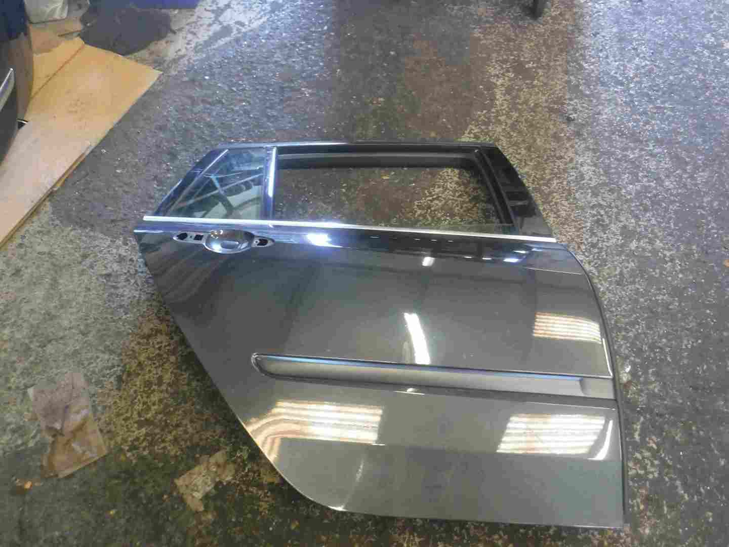 Renault Laguna Estate MK3 2007-2011 Drivers OSR Rear Door Grey TEB66