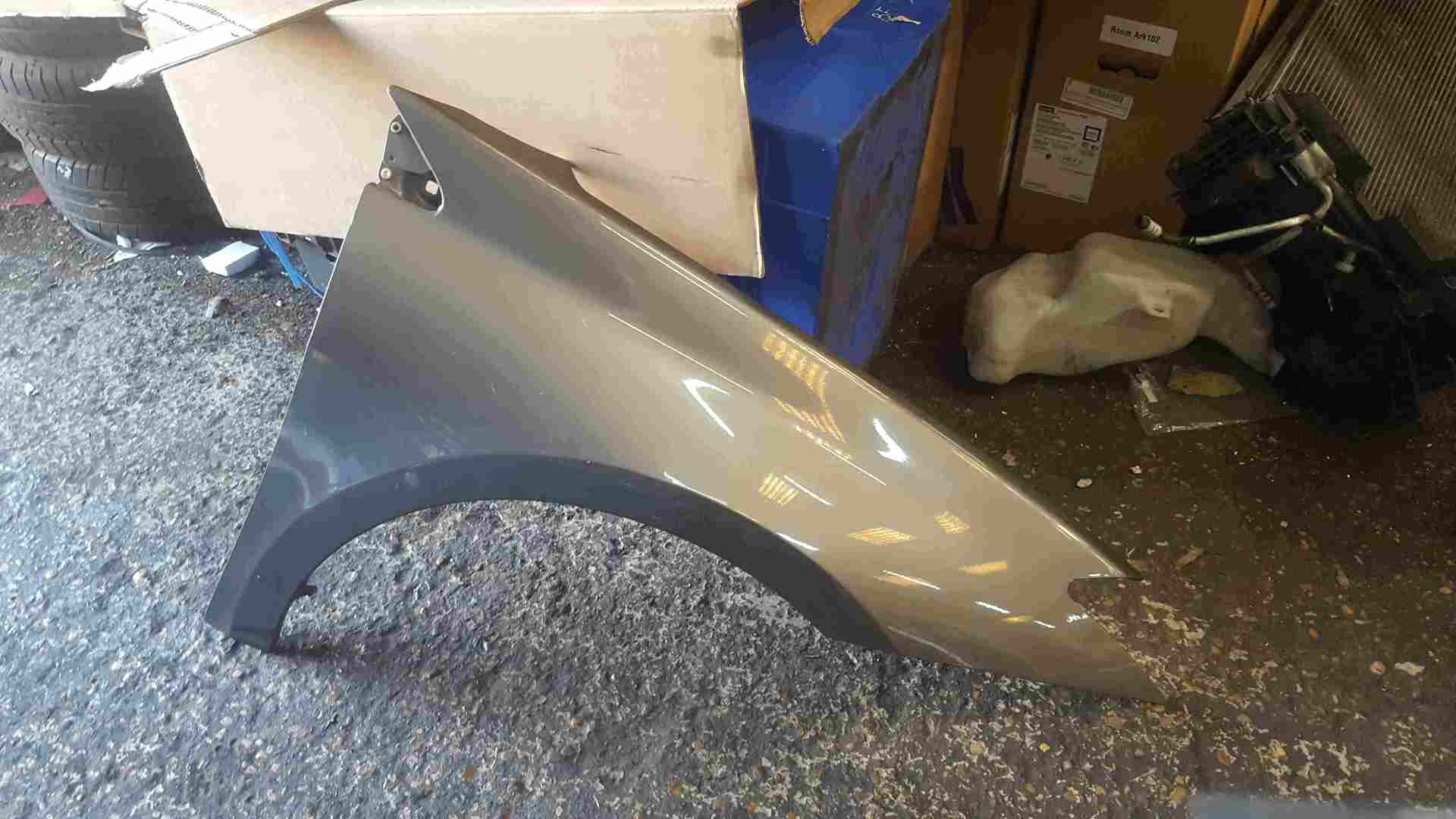 Thumb 2 Renault Laguna Estate MK3 2007-2012 Drivers OS Wing Grey TEKNG