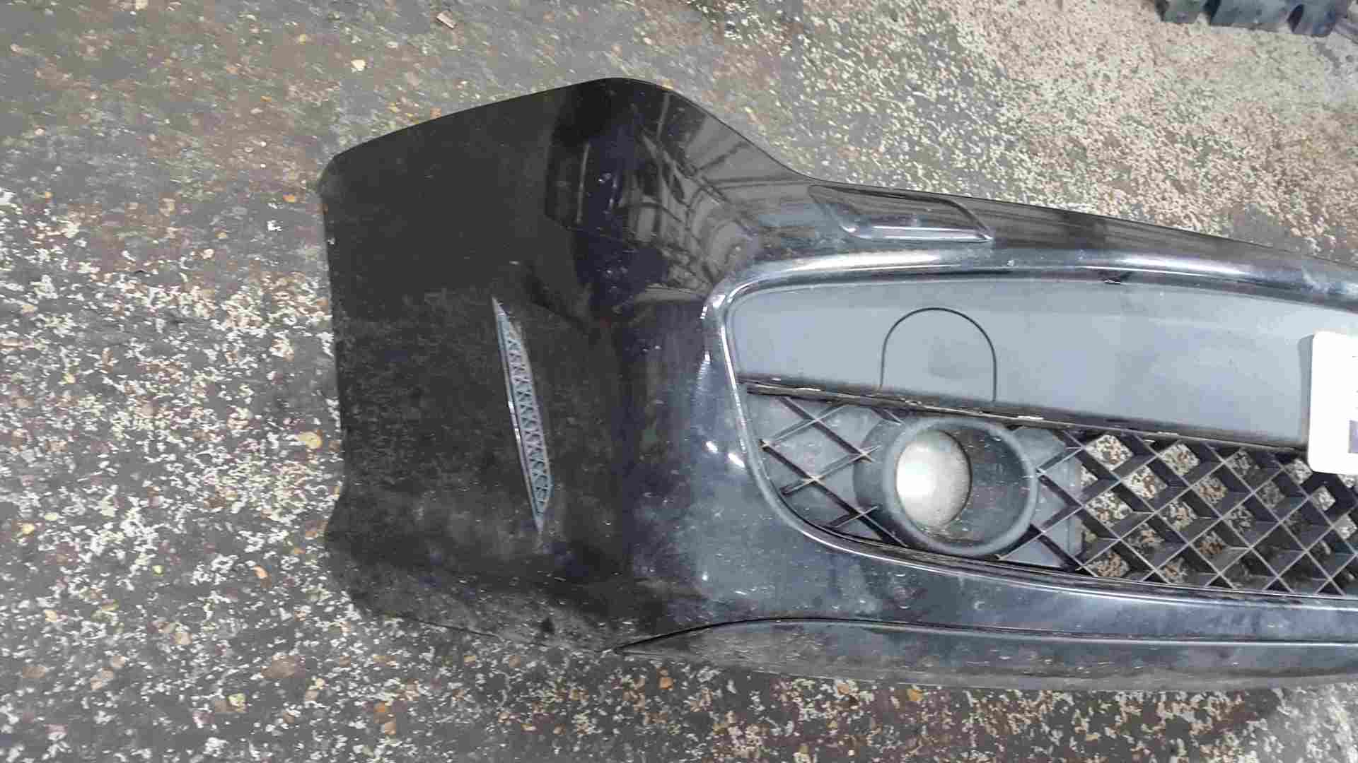 Thumb 4 Renault Laguna Estate MK3 2007-2012 Front Bumper Black 676