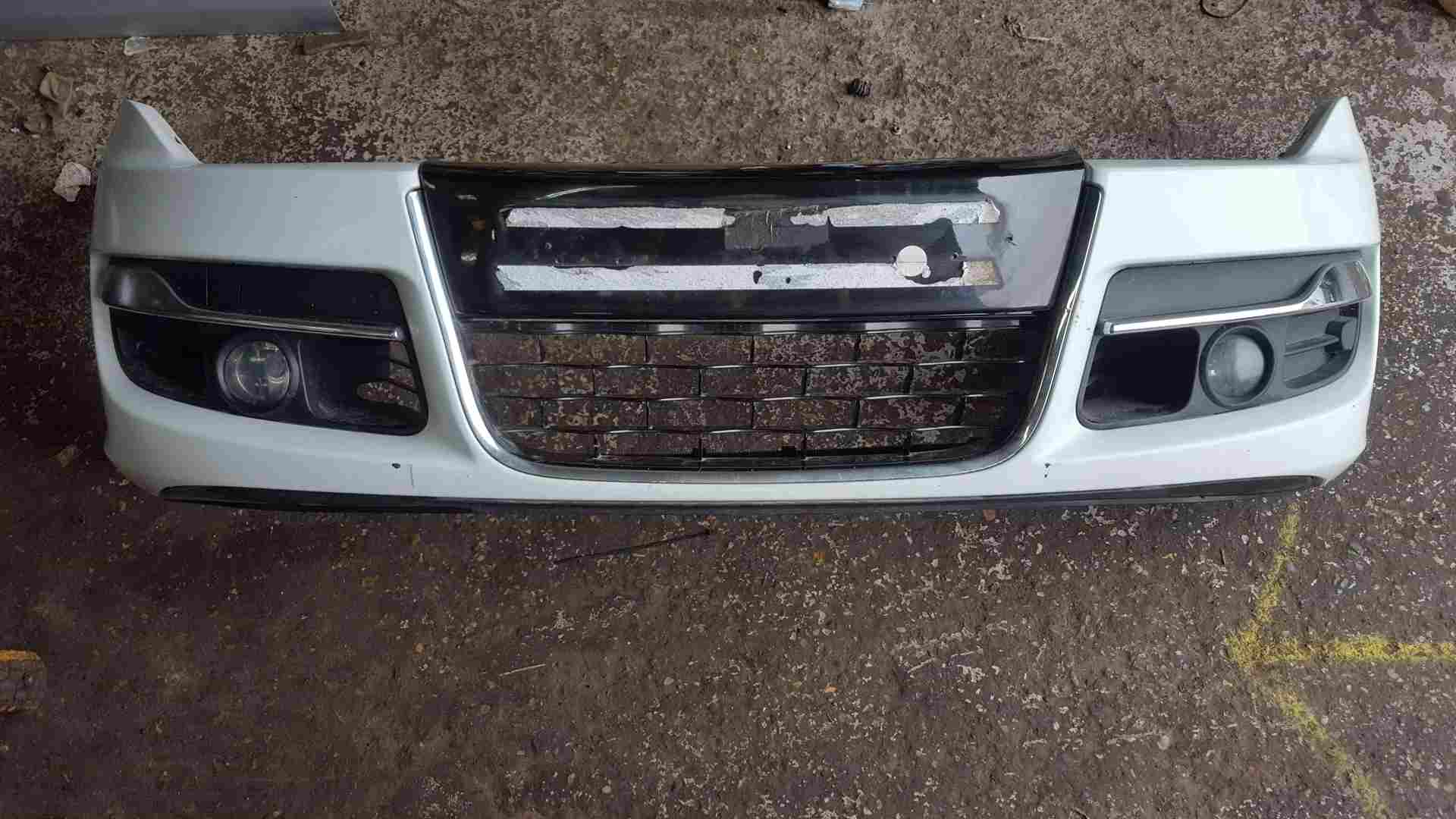 Renault Laguna Estate MK3 2007-2012 Front Bumper White Ov369 