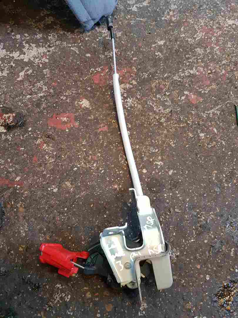 Renault Laguna Estate MK3 2007-2012 Passenger NSR Rear Seat Release Mechanism