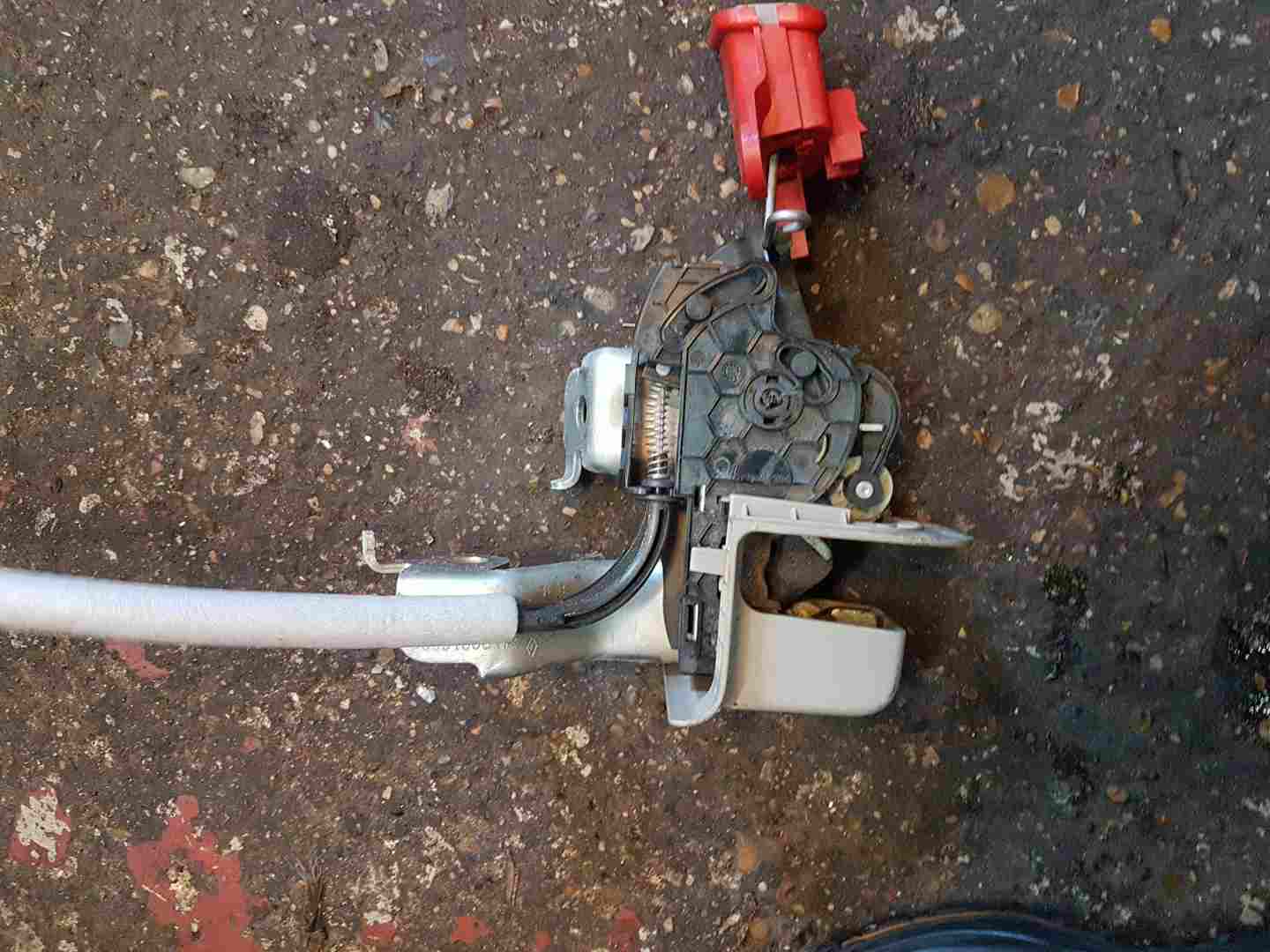 Thumb 5 Renault Laguna Estate MK3 2007-2012 Passenger NSR Rear Seat Release Mechanism