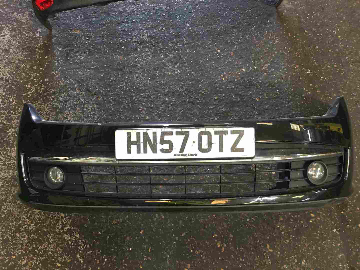 Renault Laguna Hatch MK3 2007-2012 Front Bumper Black 676