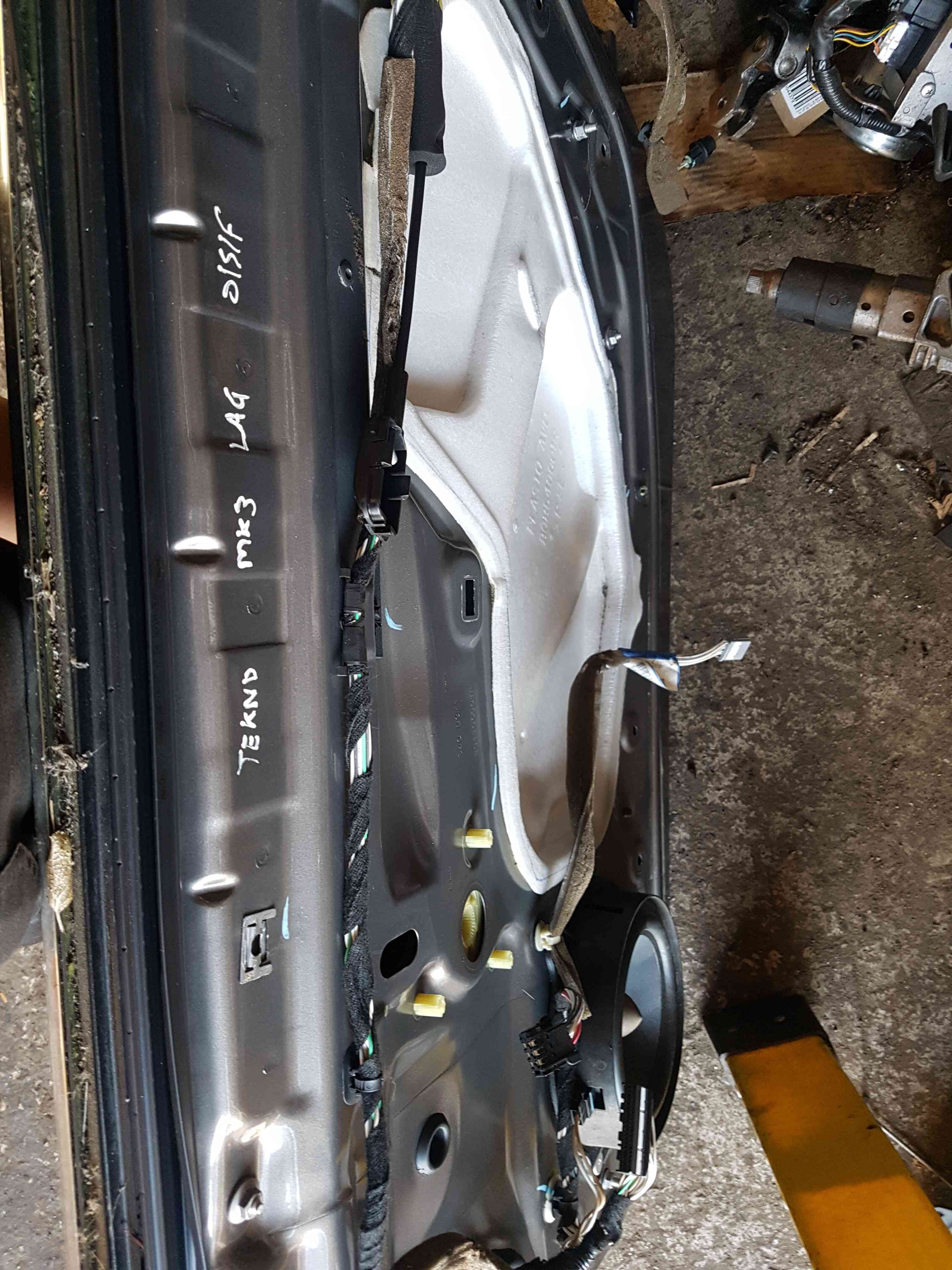 Thumb 3 Renault Laguna Hatchback 2007-2012 Drivers OSF Front Door Grey Teknd