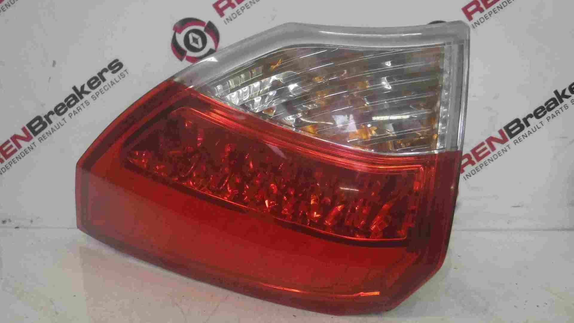 Renault Laguna Hatchback MK3 2007-2010 Drivers OSR Body Rear Light 265500001R