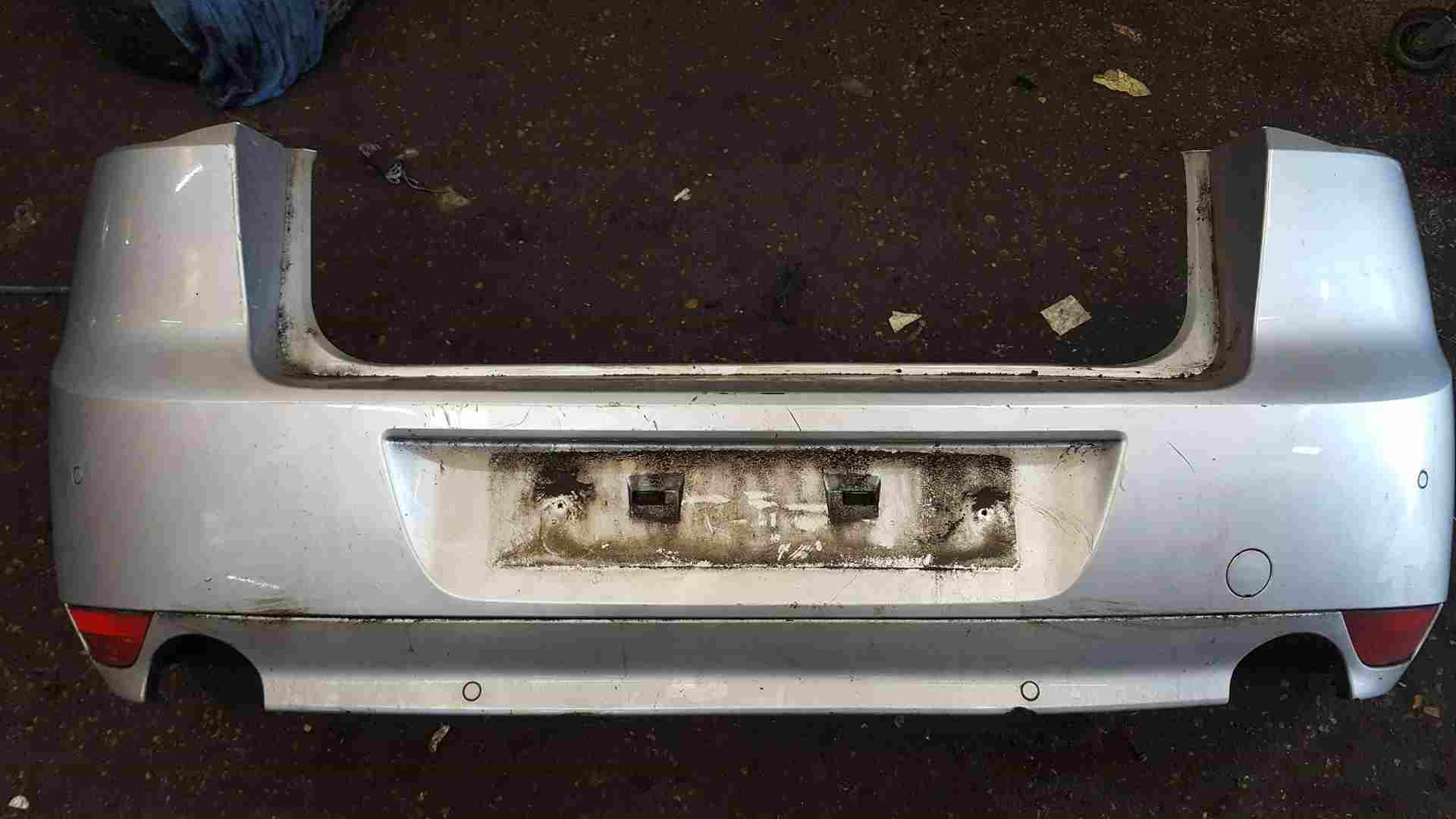 Renault Laguna Hatchback MK3 2007-2012 Rear Bumper Silver Ted69 + Sensors