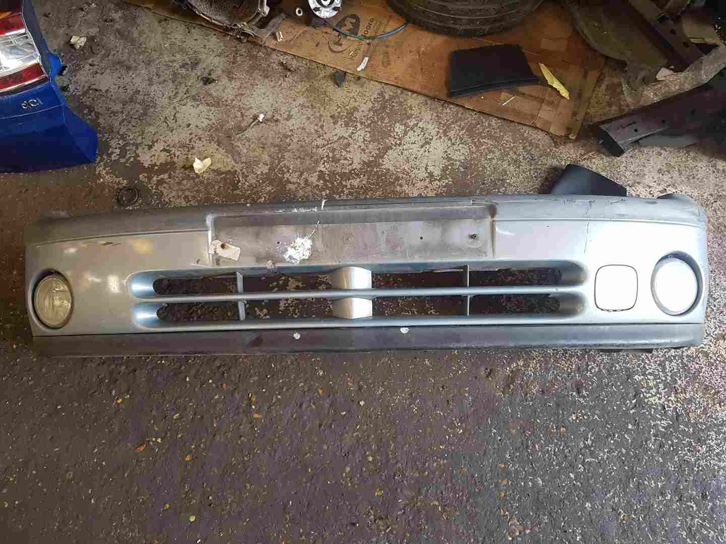 Thumb 6 Renault Laguna MK1 1999-2000 Front Bumper Blue 